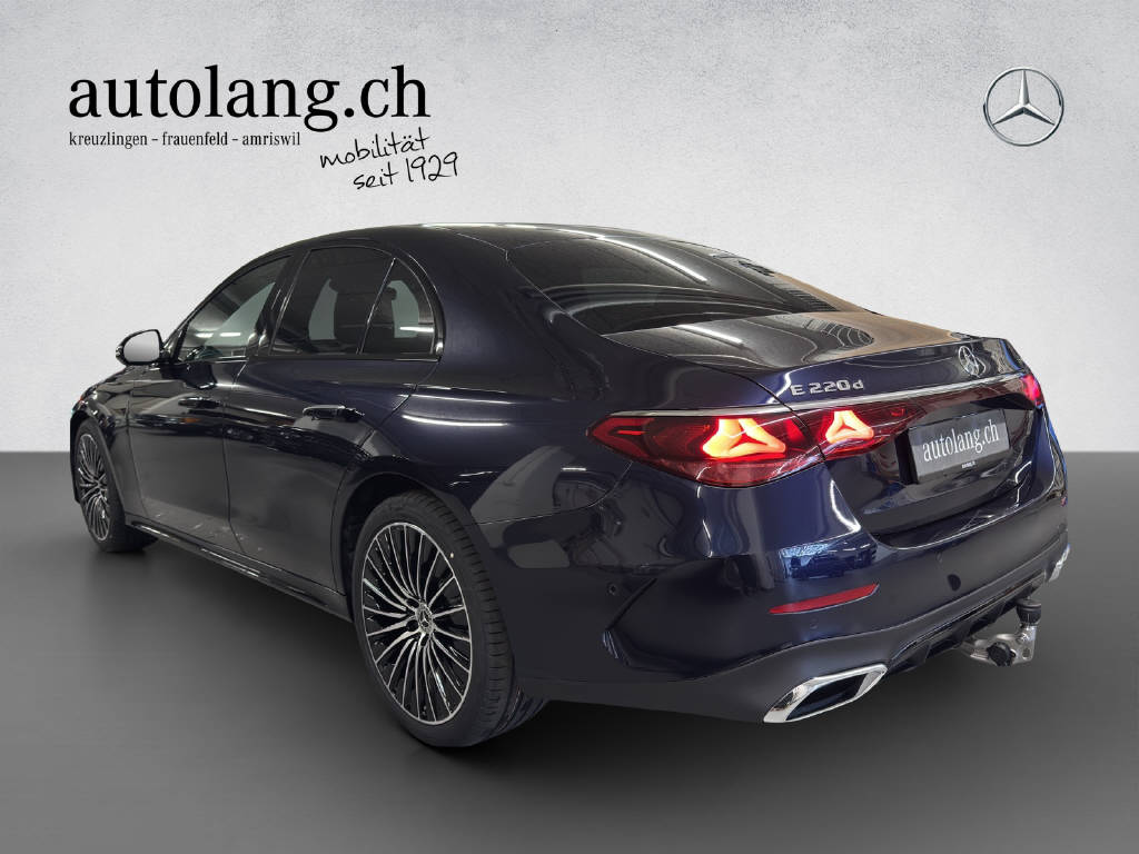 MERCEDES-BENZ E 220 d AMG Line 4Matic-showroom-element-2