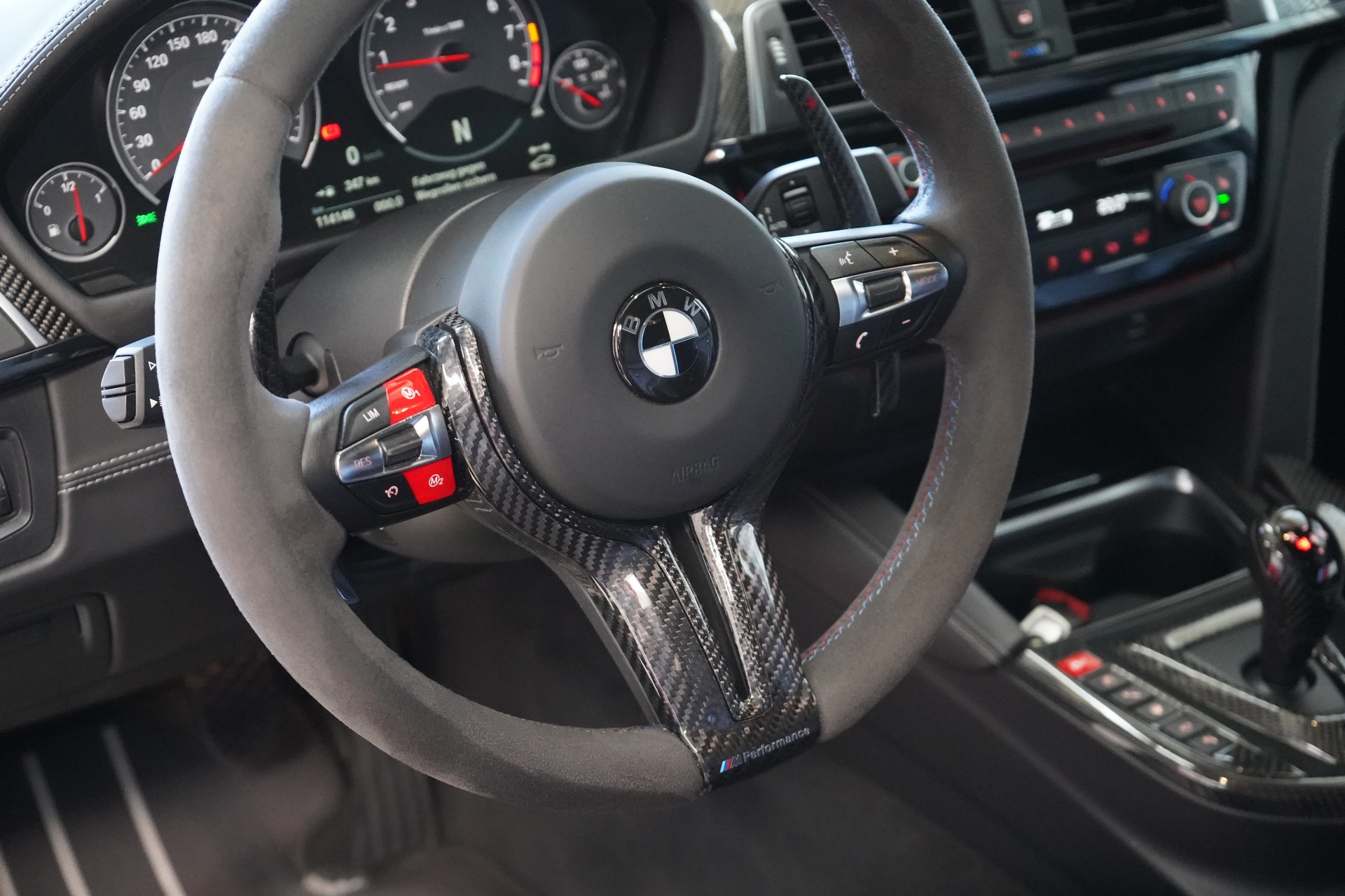 BMW M3 Competition Drivelogic / Grigio Telesto Perl **-image-17