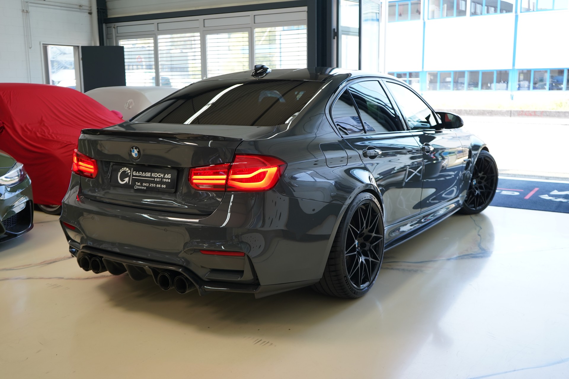 BMW M3 Competition Drivelogic / Grigio Telesto Perl **-image-8