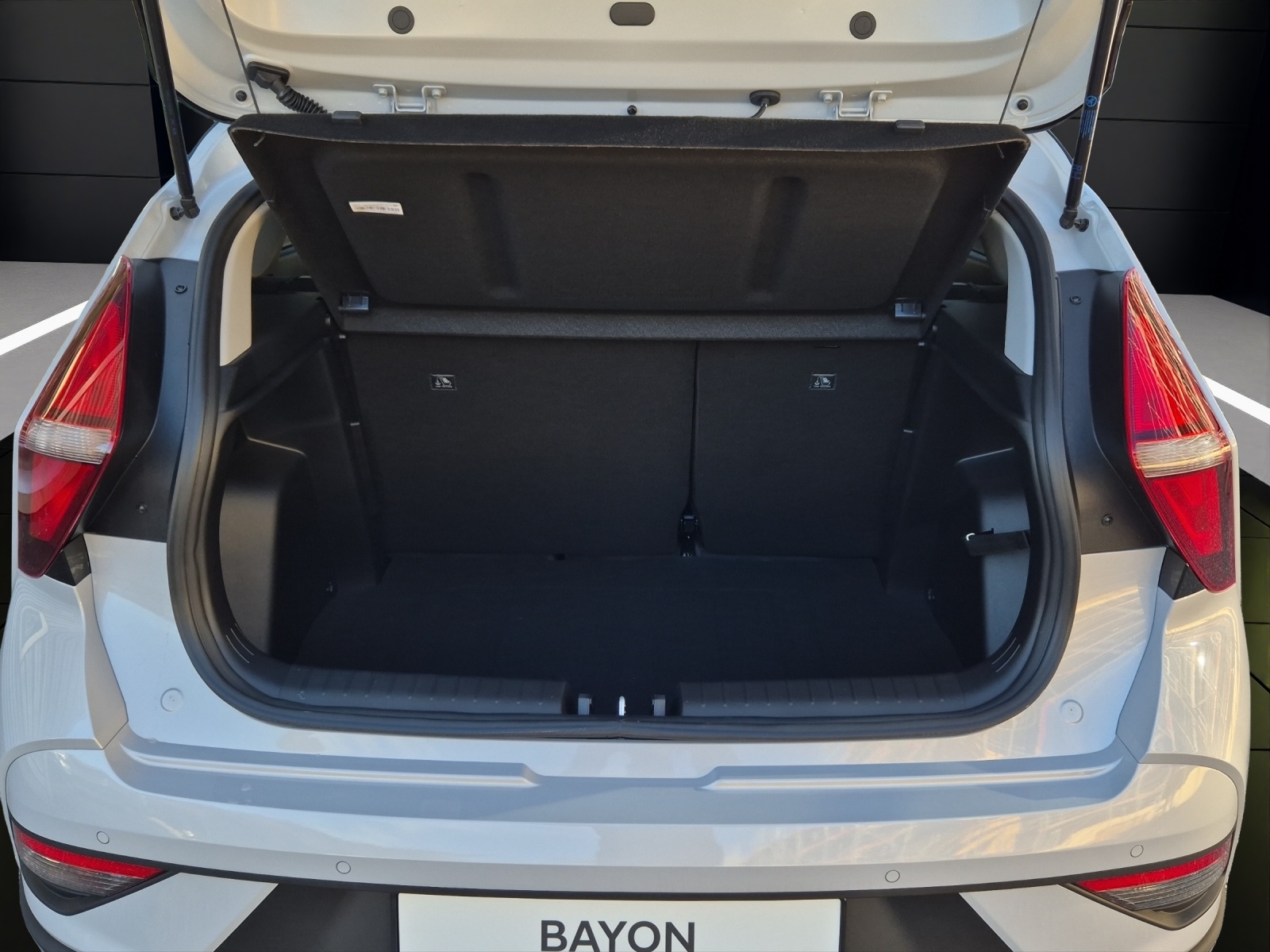 HYUNDAI Bayon 1.0 T-GDi Amplia DCT-image-12