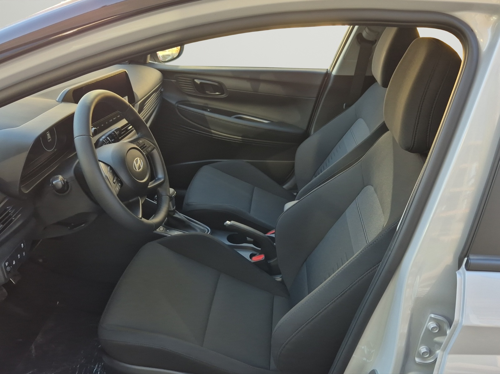 HYUNDAI Bayon 1.0 T-GDi Amplia DCT-image-10