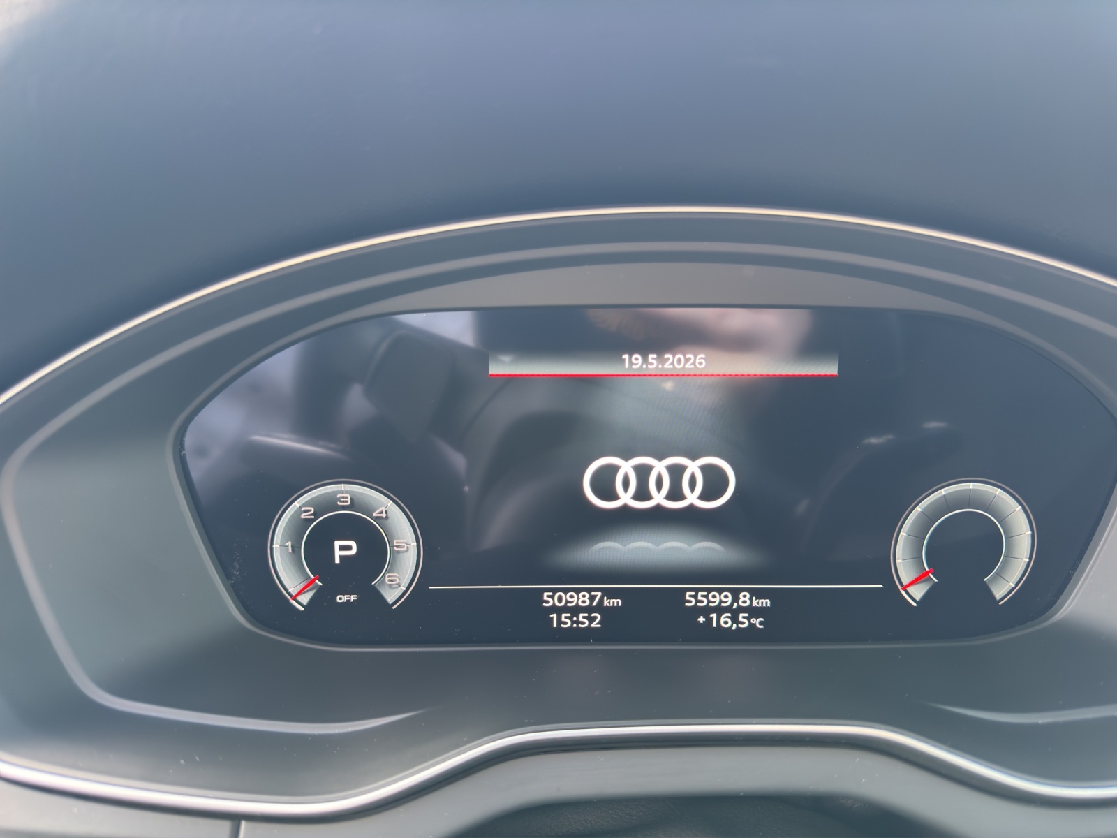 AUDI Q5 Sportback 40 TDI S line quattro S-tronic-image-7