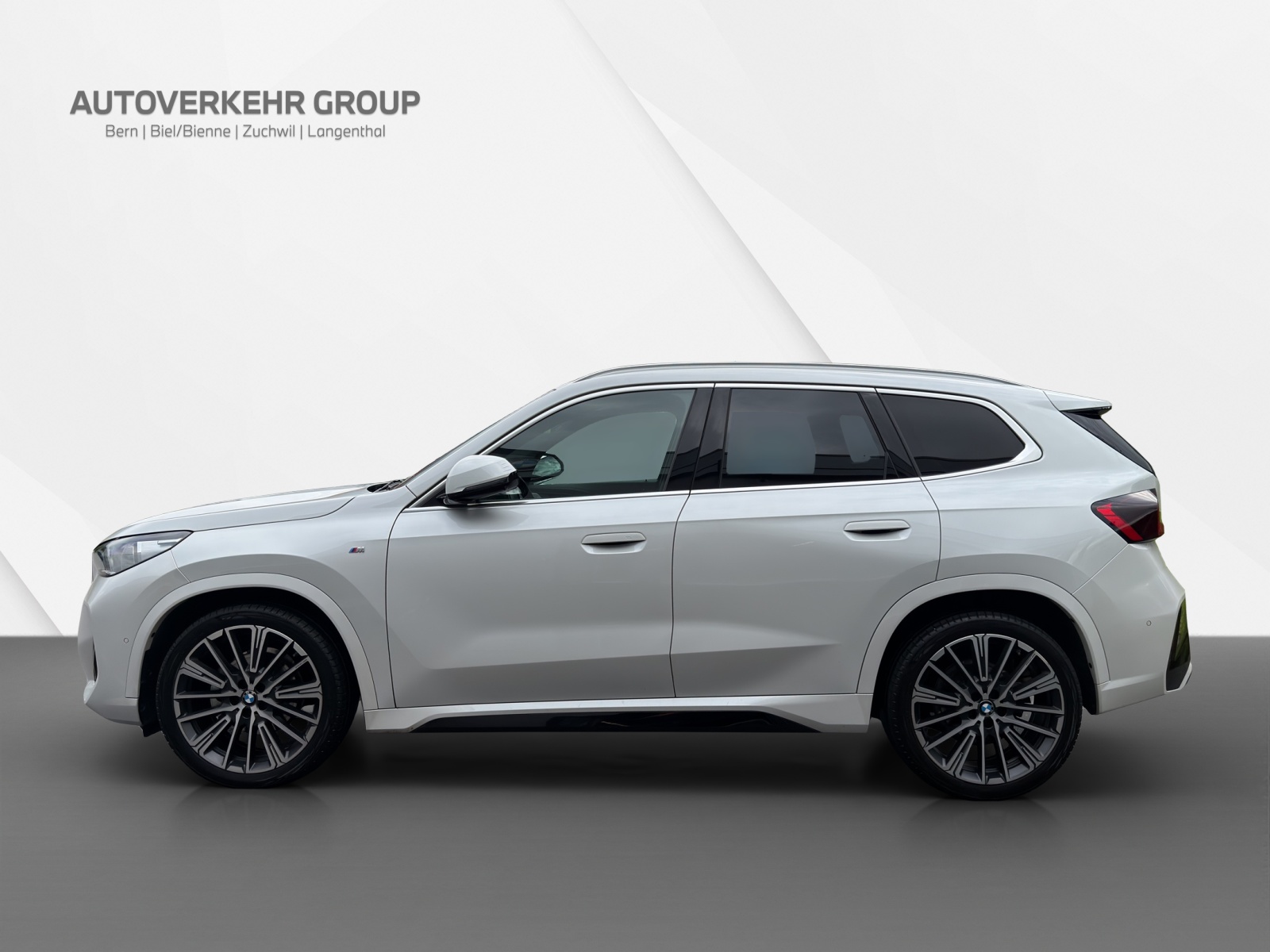 BMW X1 sDrive 18d M Sport-showroom-element-2