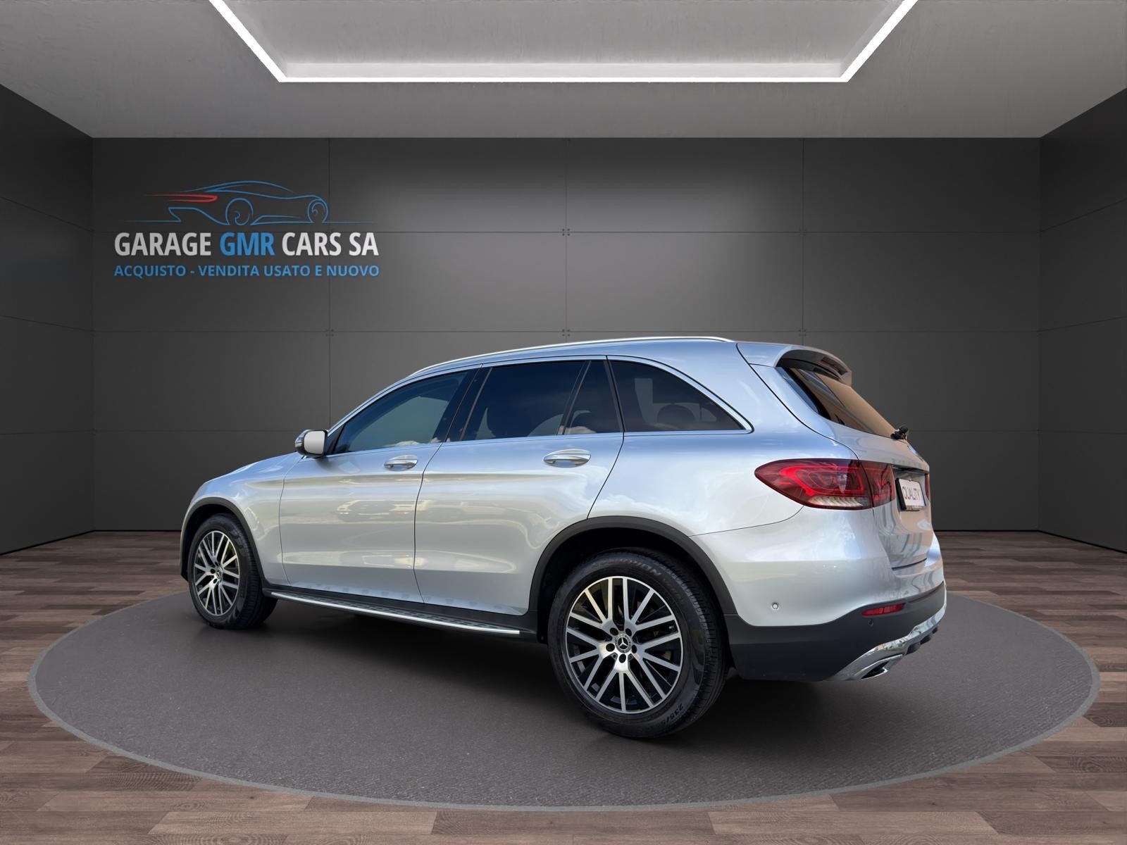 MERCEDES-BENZ GLC 220 d 4Matic 9G-Tronic-image-3