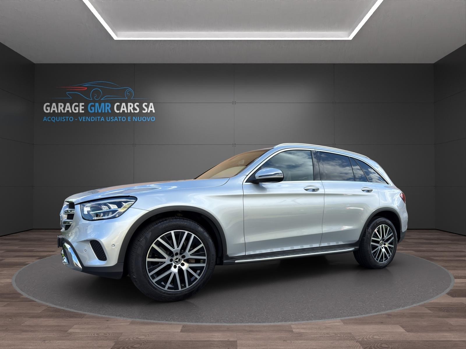 MERCEDES-BENZ GLC 220 d 4Matic 9G-Tronic-image-2