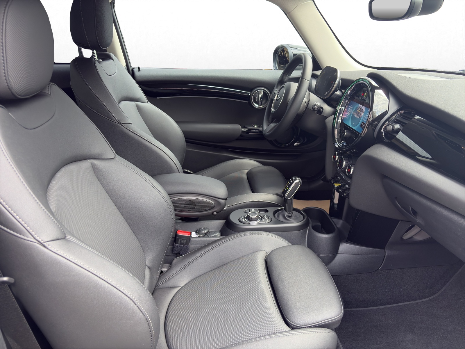 MINI F56 Cooper SE-image-15