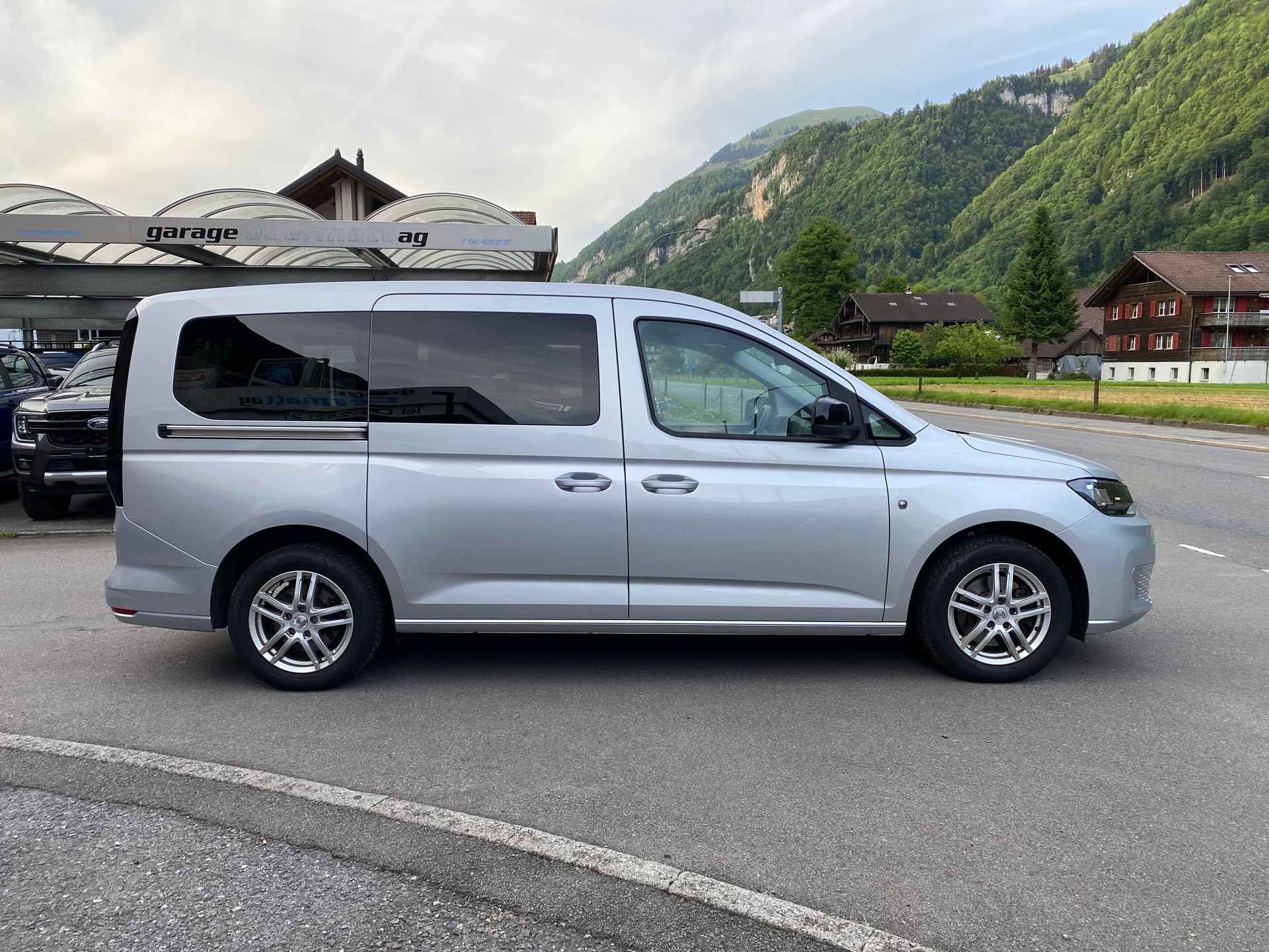 VW Caddy Maxi 2.0 TDI 4Motion-image-15