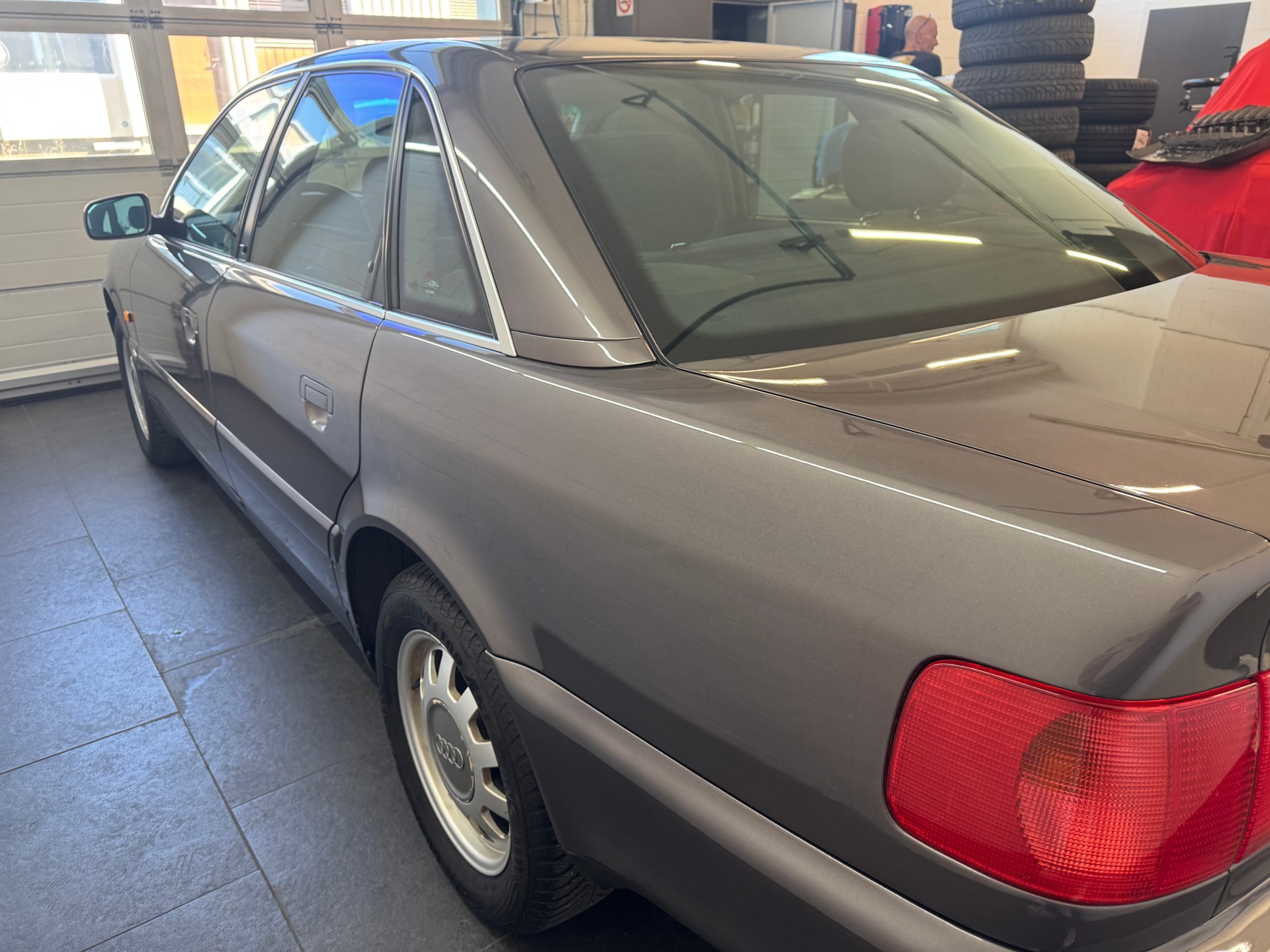 AUDI A6 2.6 E-image-4
