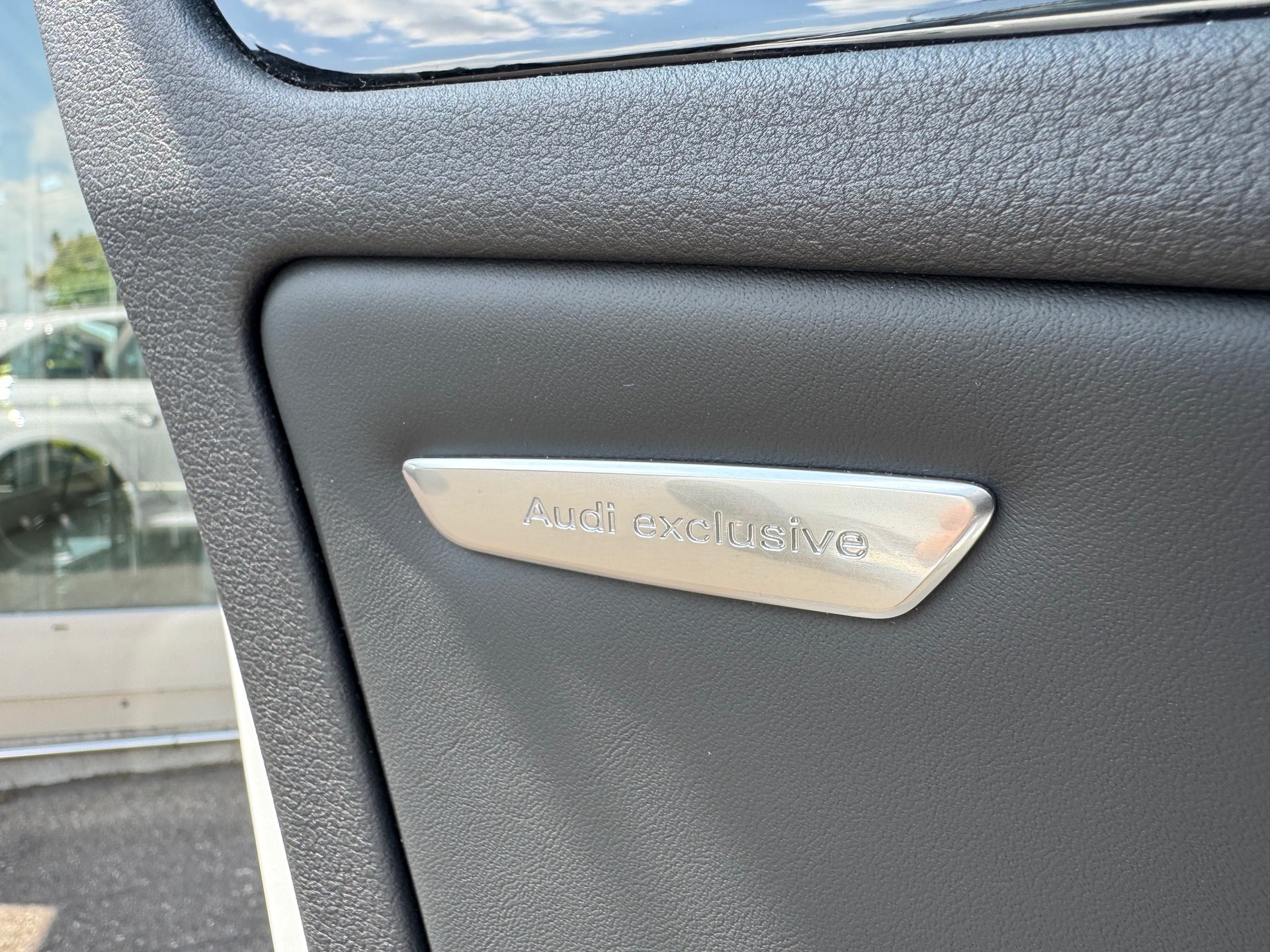 AUDI RS4 Avant 4.2 FSI V8 quattro S-tronic-image-19