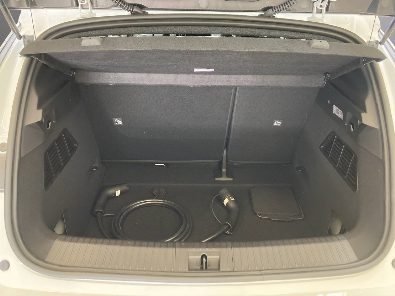 RENAULT Mégane E-Tech techno-image-6