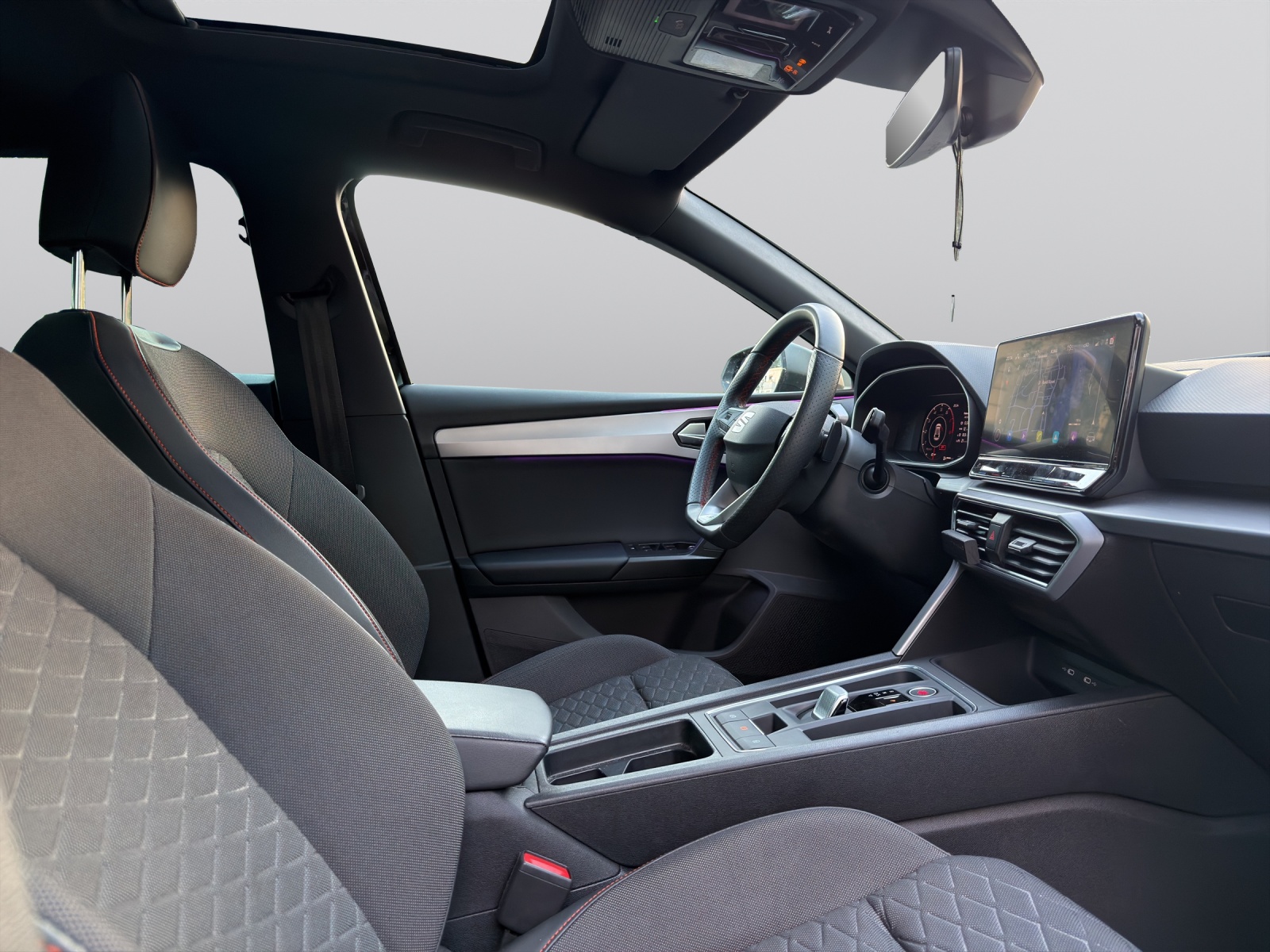 SEAT Leon 1.5 eTSI mHEV DSG FR-showroom-element-1