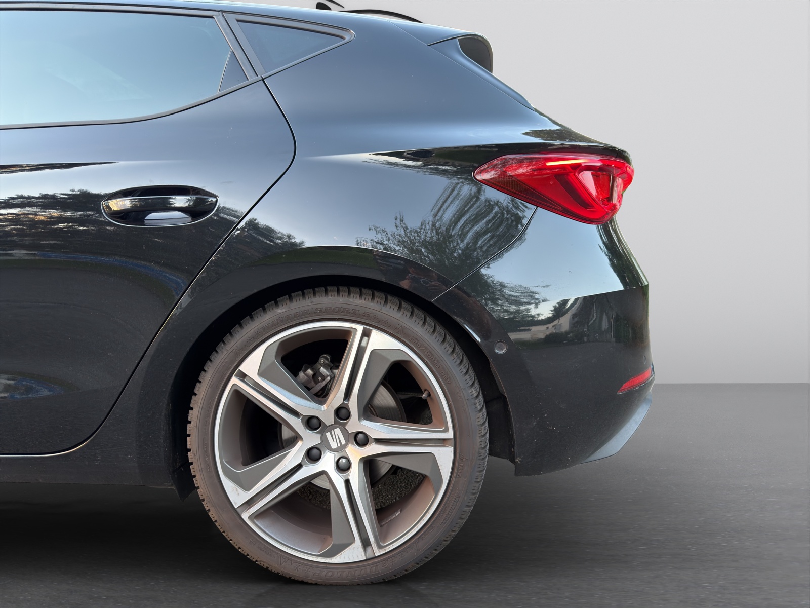 SEAT Leon 1.5 eTSI mHEV DSG FR-image-26