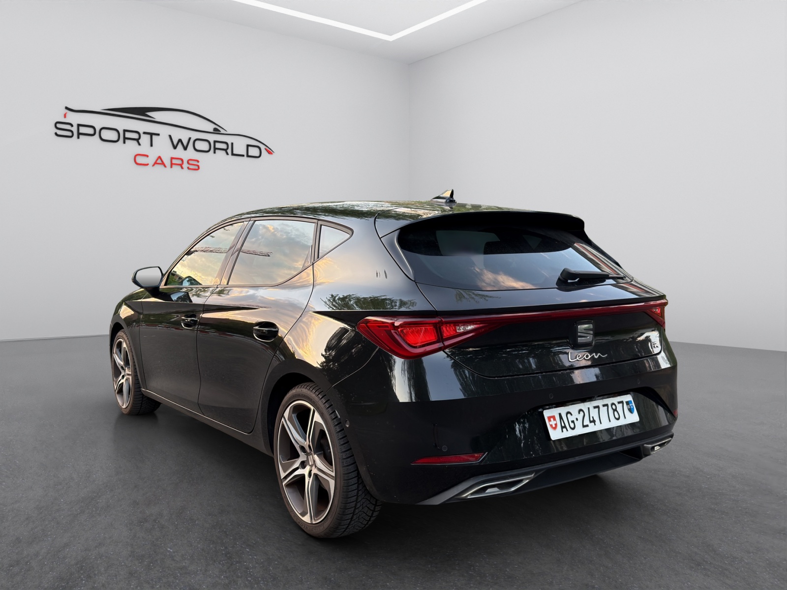 SEAT Leon 1.5 eTSI mHEV DSG FR-image-21