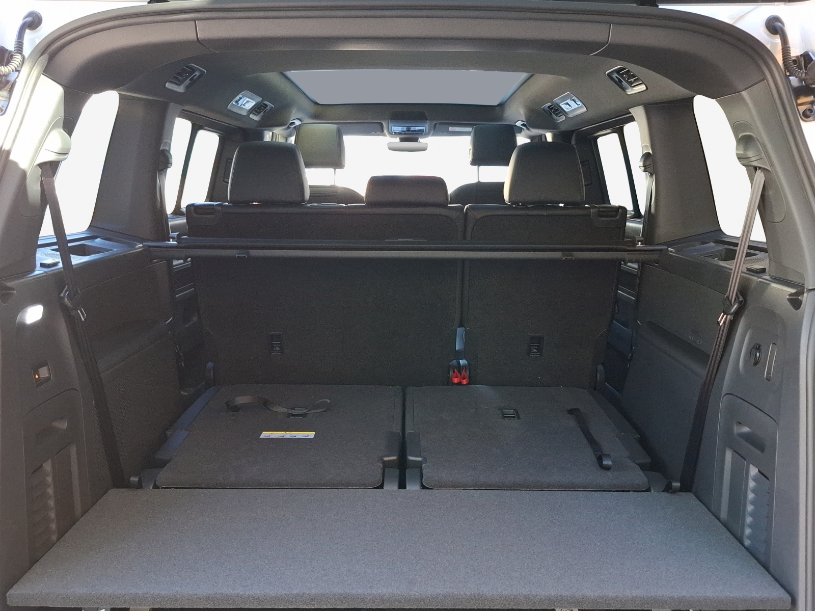 VW ID.Buzz LWB GTX 4 Motion-image-14