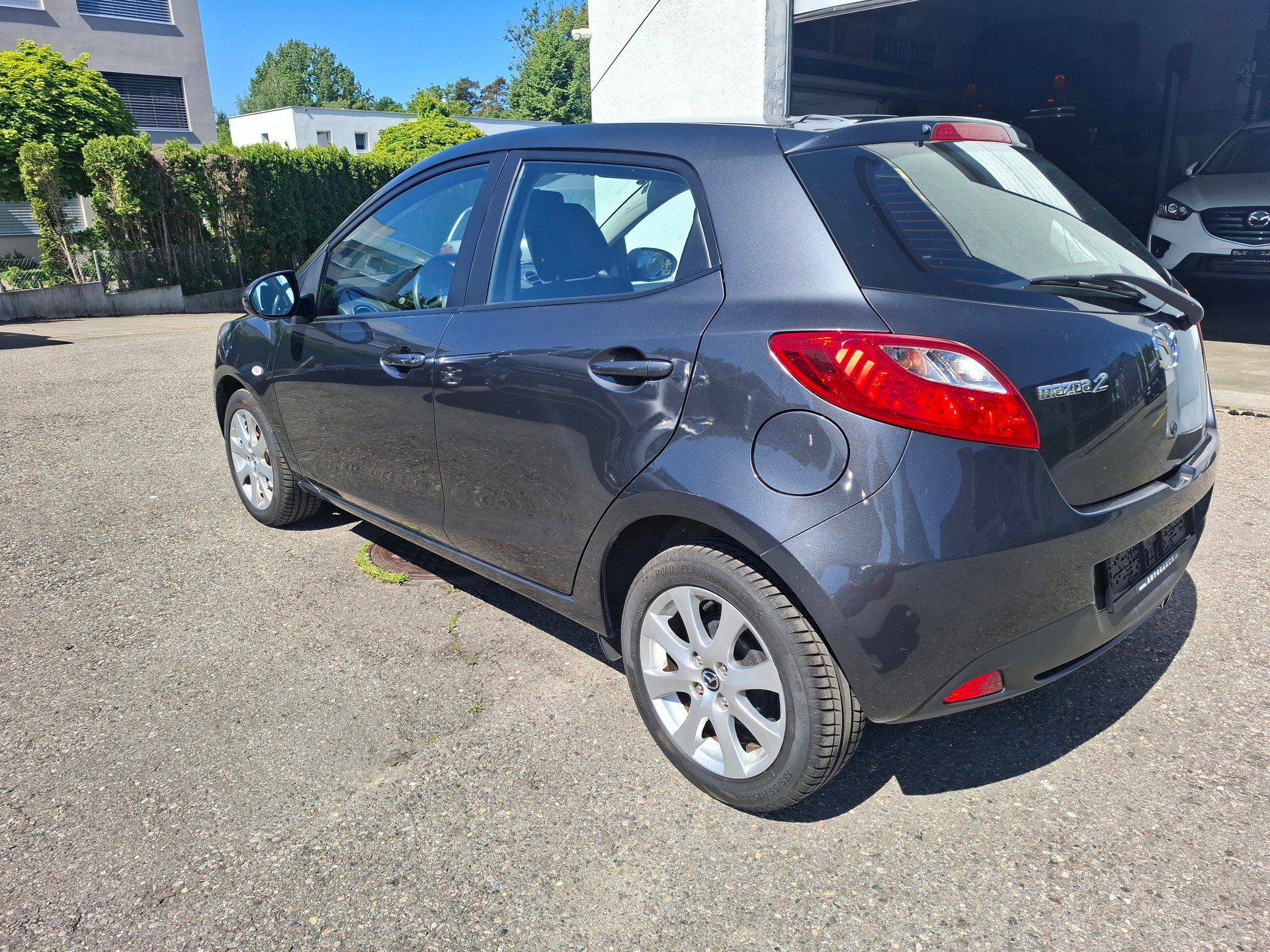 MAZDA 2 1.5i 16V Exclusive Automatic-image-6
