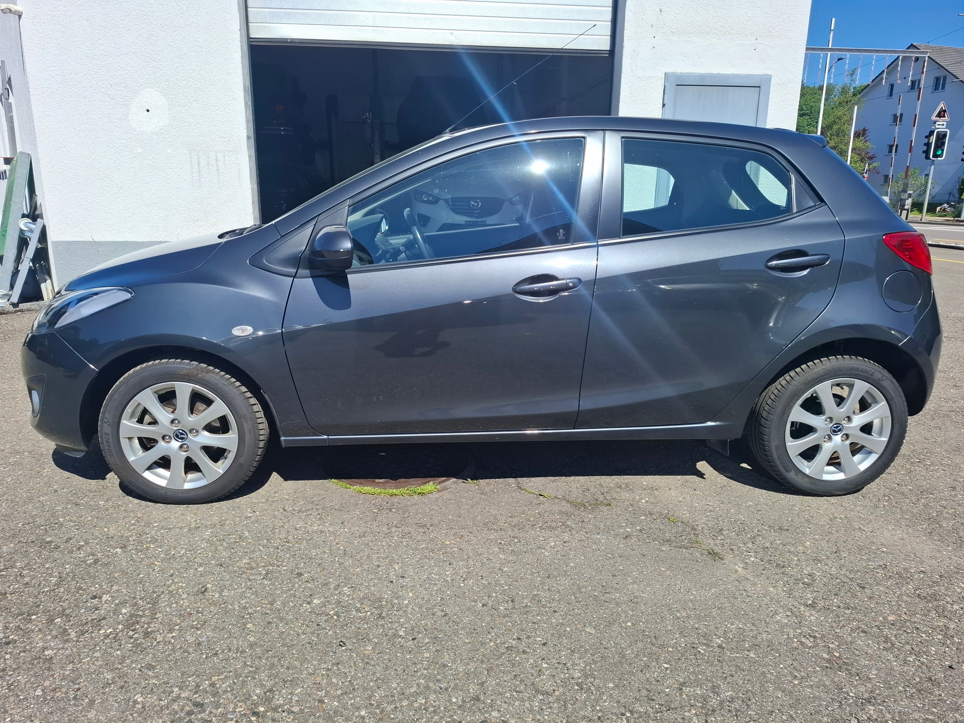 MAZDA 2 1.5i 16V Exclusive Automatic-image-3