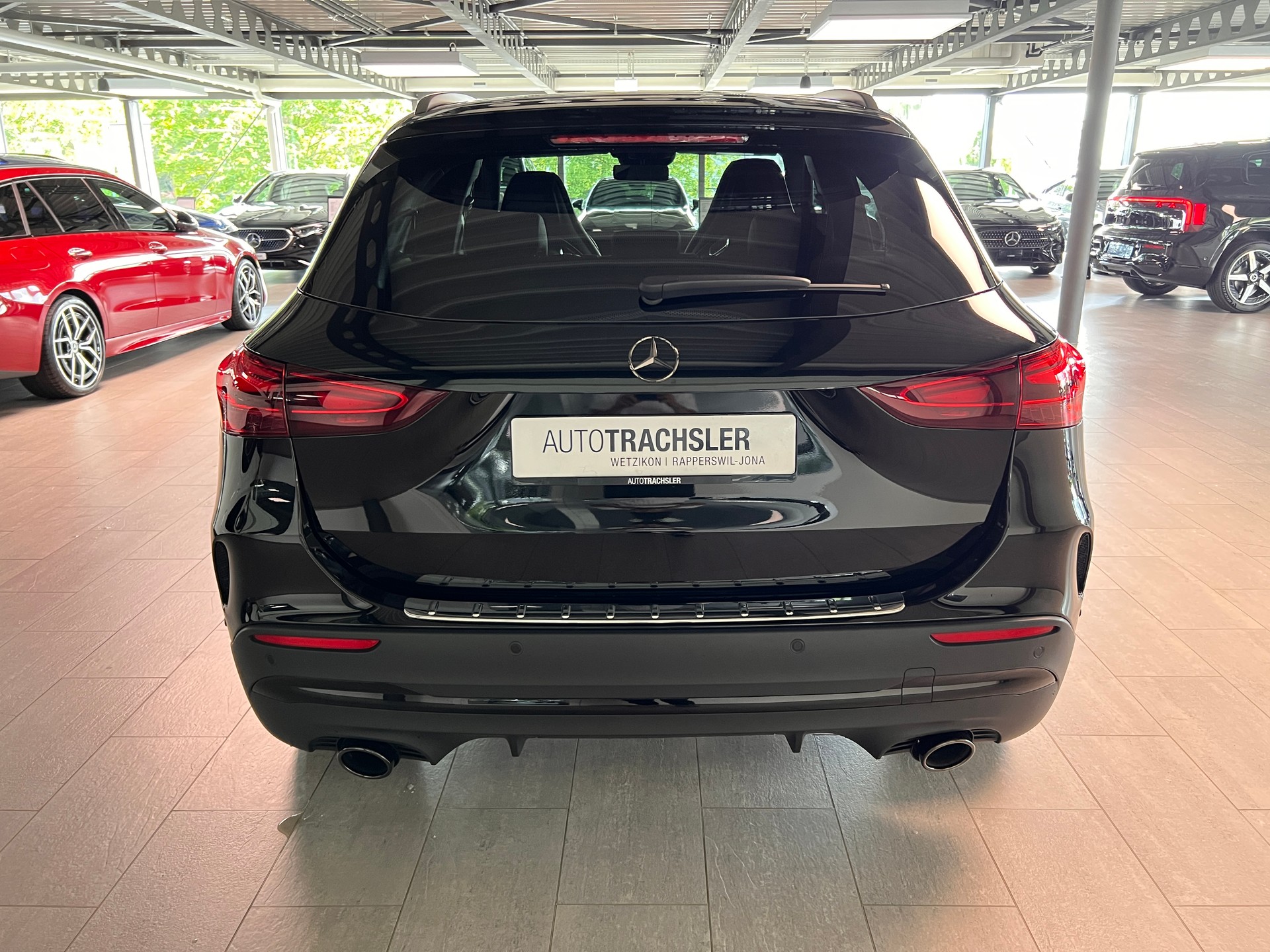 MERCEDES-BENZ GLA AMG 35 4Matic 8G-DCT-image-3