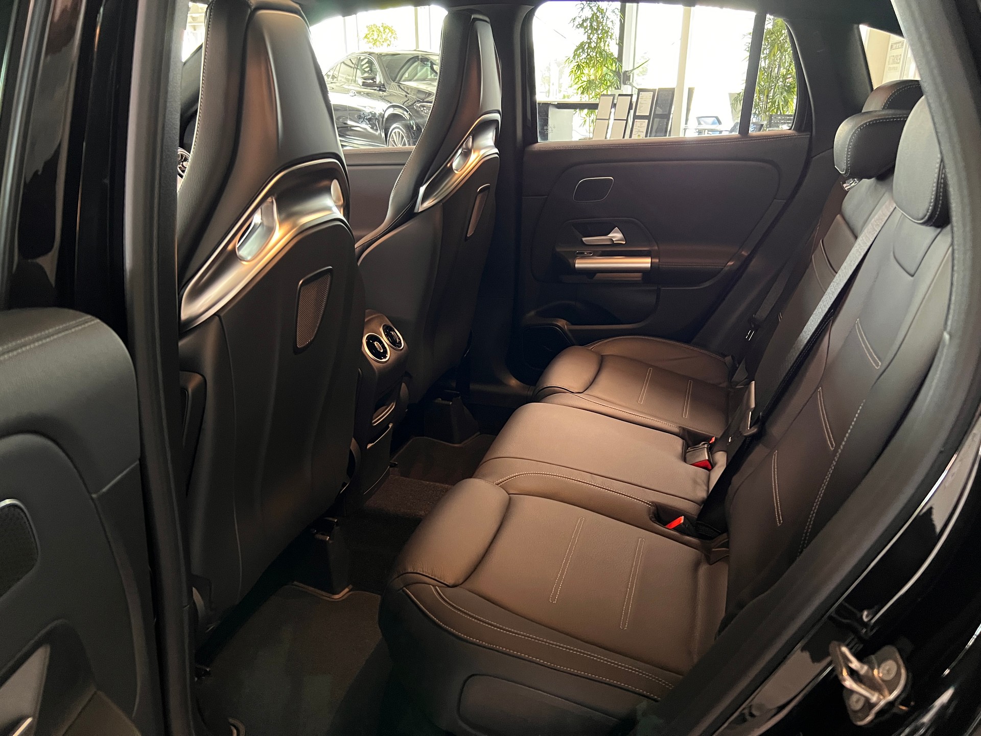 MERCEDES-BENZ GLA AMG 35 4Matic 8G-DCT-image-7