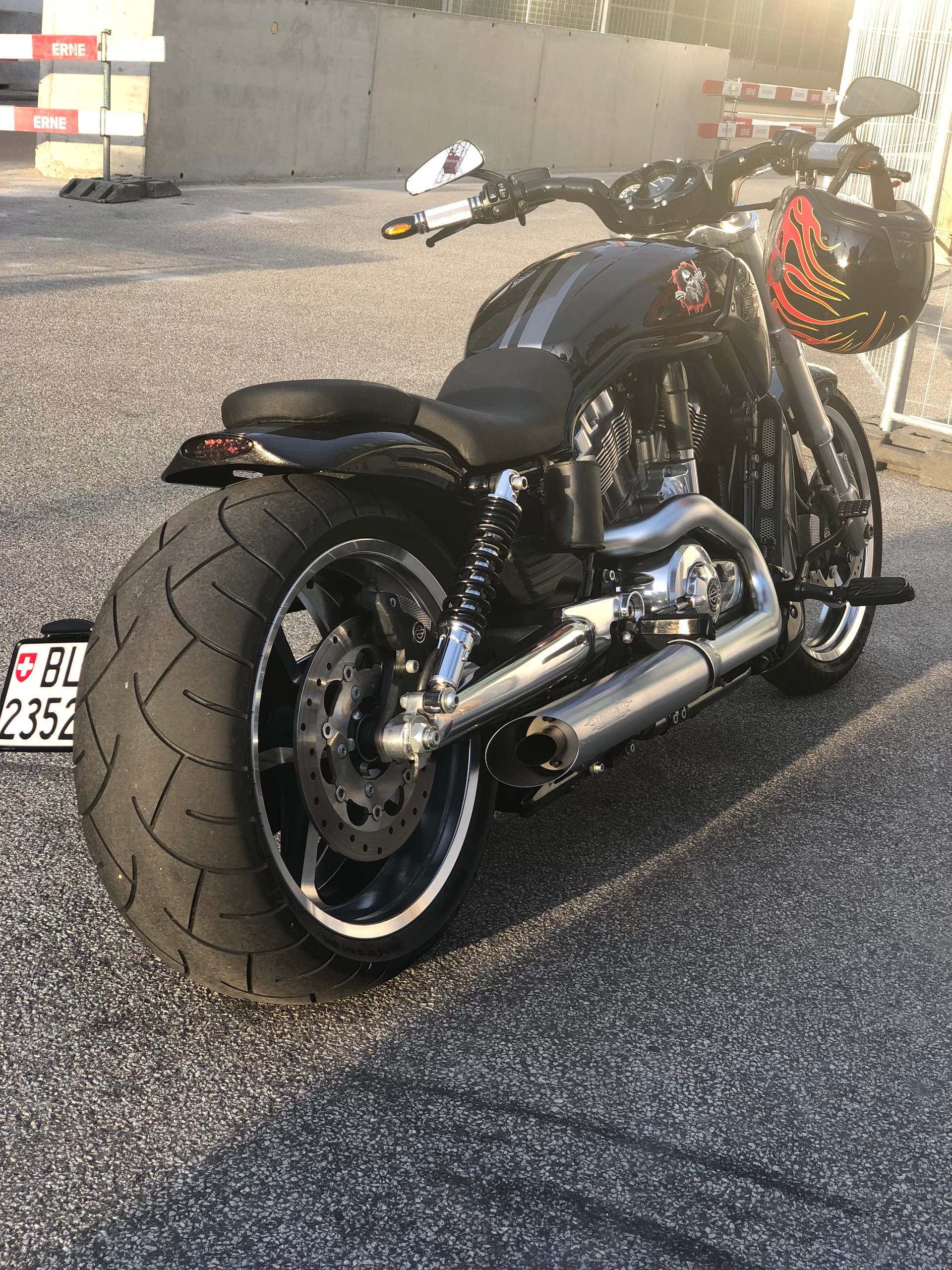 HARLEY-DAVIDSON VRSCF V-Rod Muscle ABS-image-1