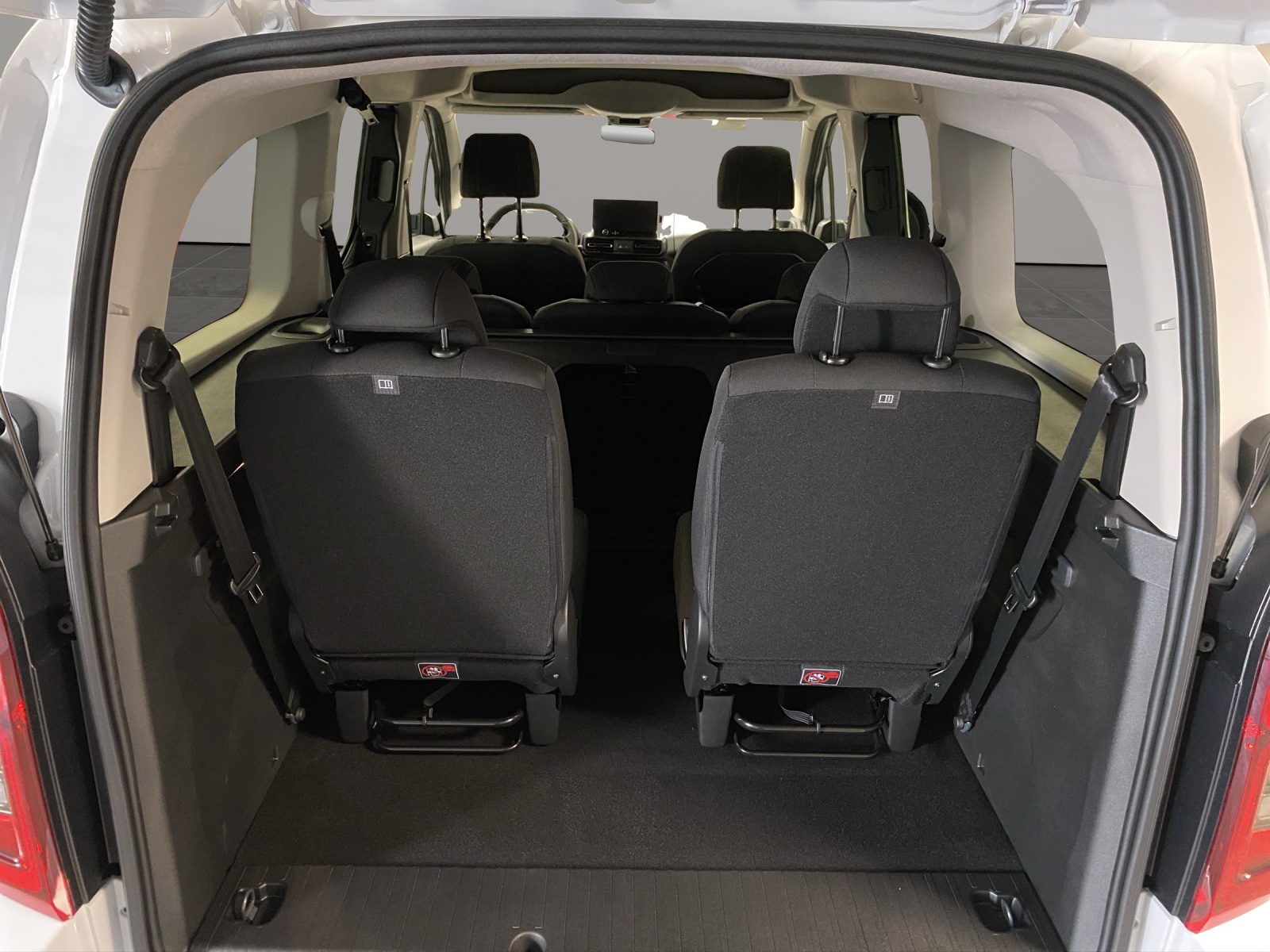 FIAT QUBO L 1.5 TD La Prima 7-image-5