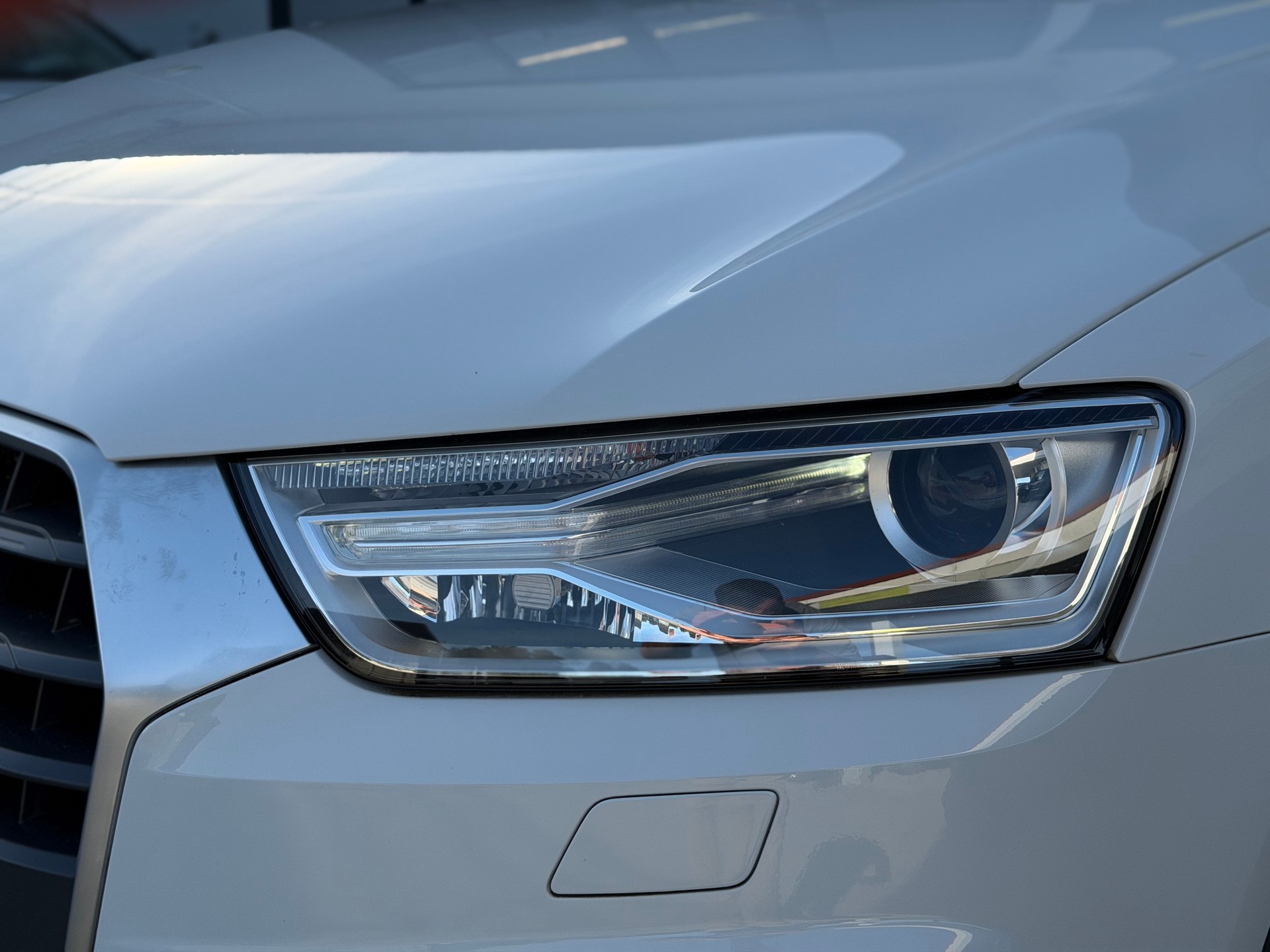 AUDI Q3 2.0 TFSI quattro S-tronic-image-7