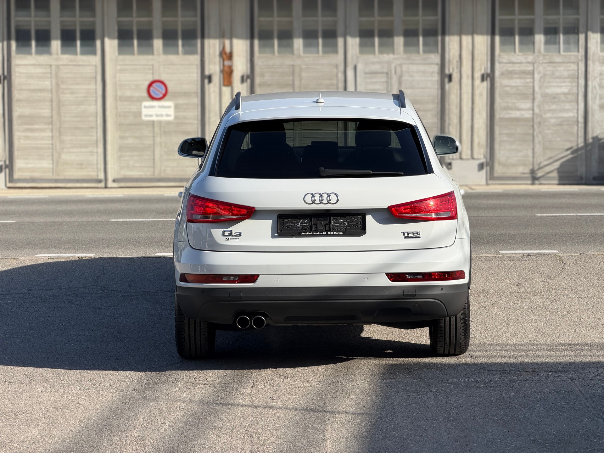 AUDI Q3 2.0 TFSI quattro S-tronic-image-5