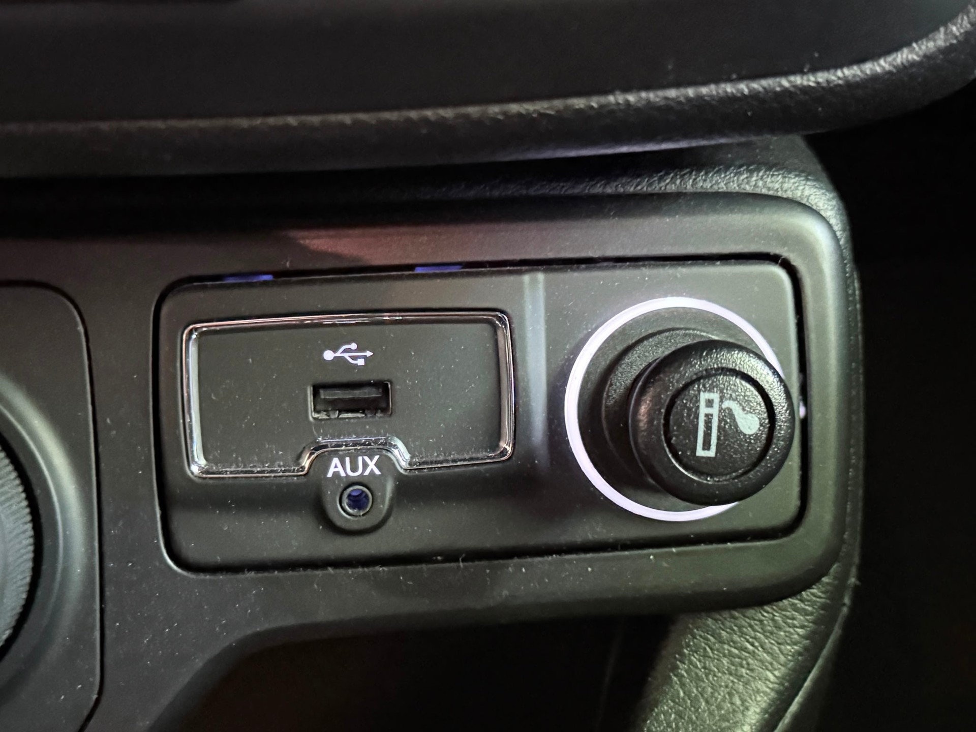 JEEP Renegade 2.0 CRD S AWD 9ATX-image-18