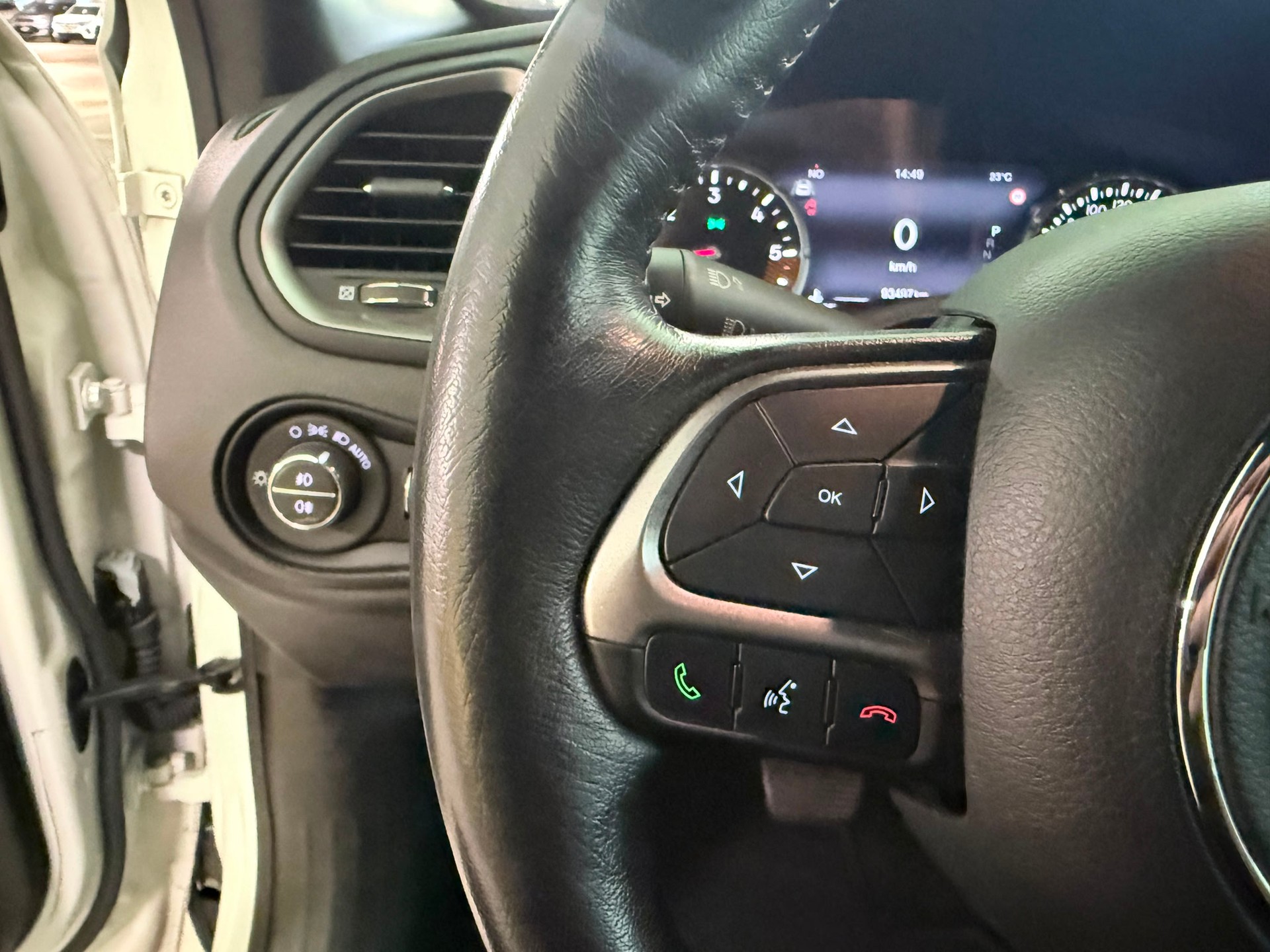 JEEP Renegade 2.0 CRD S AWD 9ATX-image-19