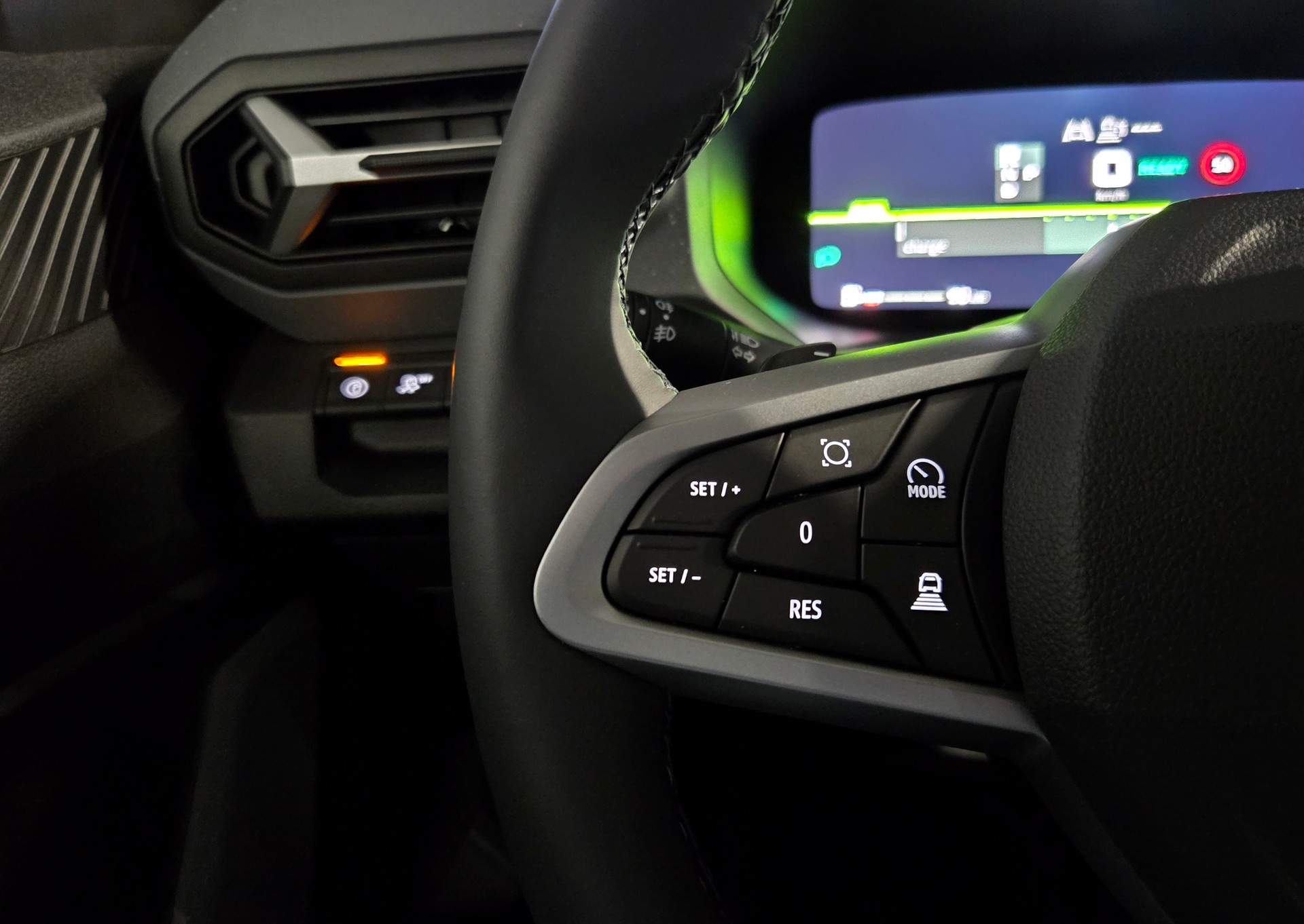 DACIA Bigster 1.2 Hybrid-G Journey 4WD-image-8