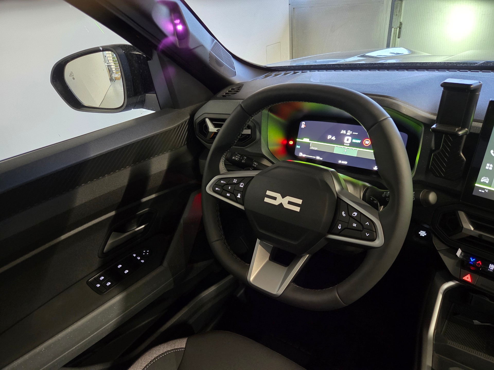 DACIA Bigster 1.2 Hybrid-G Journey 4WD-image-17
