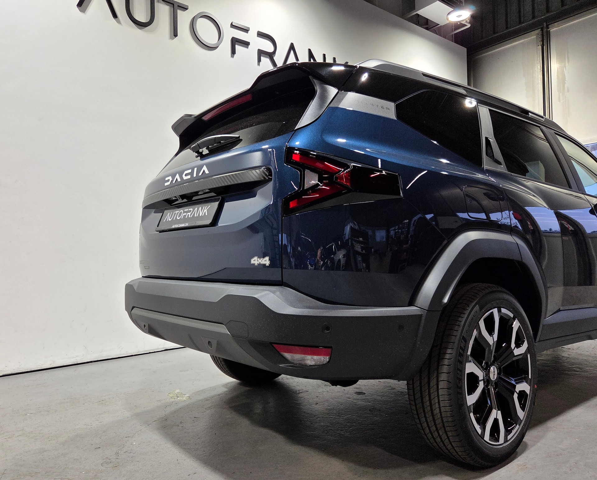 DACIA Bigster 1.2 Hybrid-G Journey 4WD-image-16