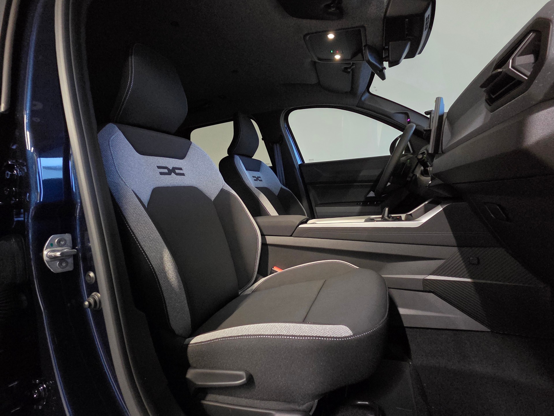 DACIA Bigster 1.2 Hybrid-G Journey 4WD-image-7