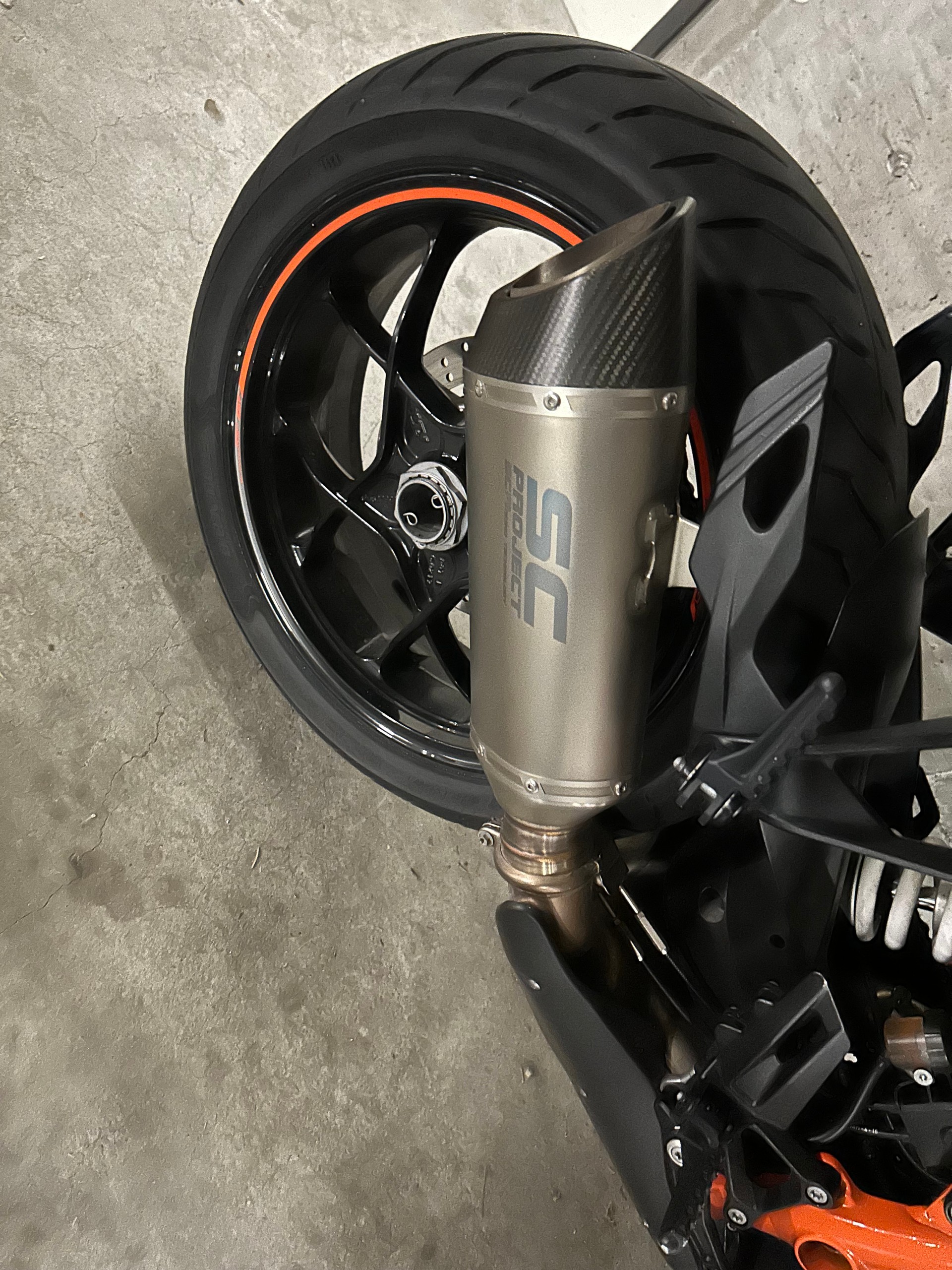 KTM 1290 Super Duke GT-image-3