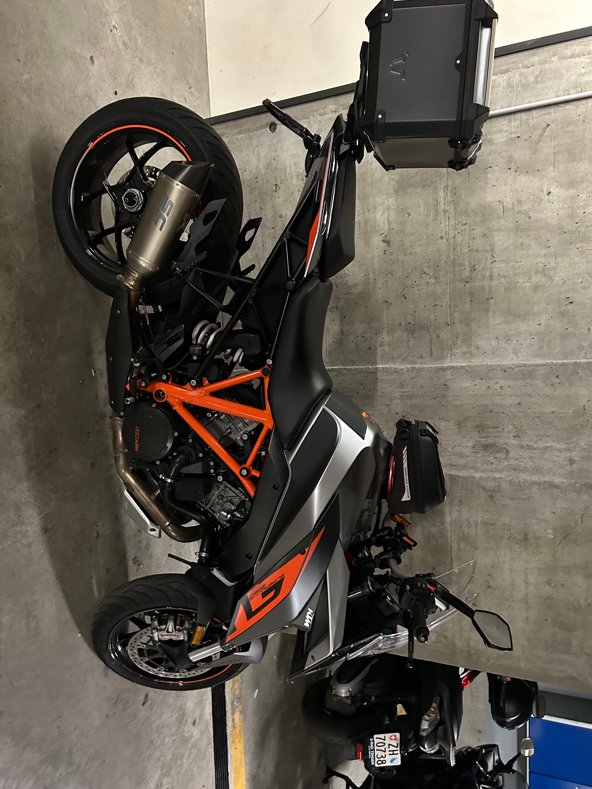 KTM 1290 Super Duke GT-image-0