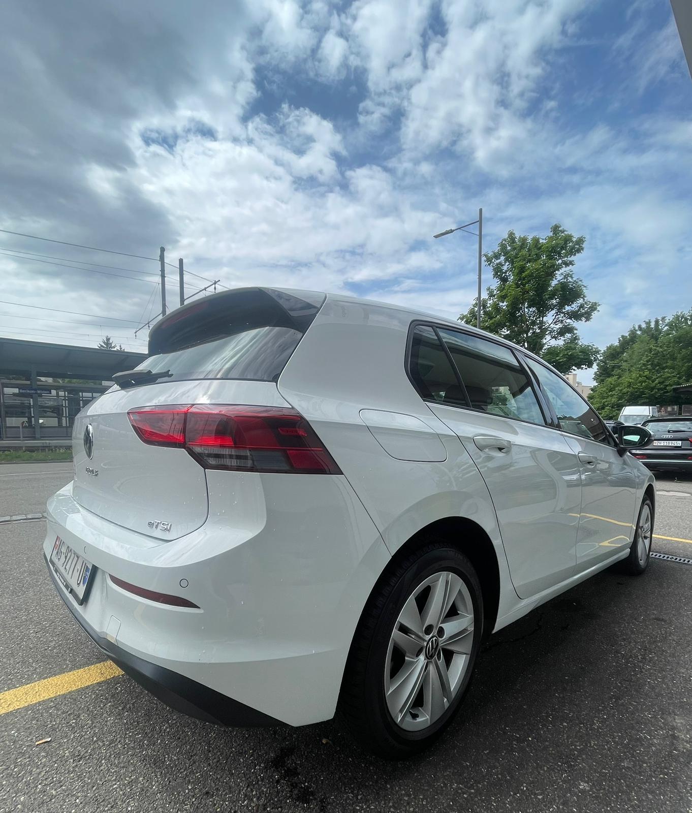 VW Golf 1.5 eTSI ACT Life DSG | 130 PS | CH-Auto | 46% Preisvorteil-image-1
