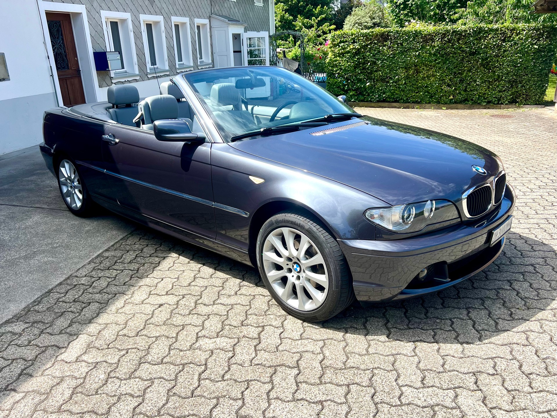 BMW 318Ci Cabriolet-showroom-element-2