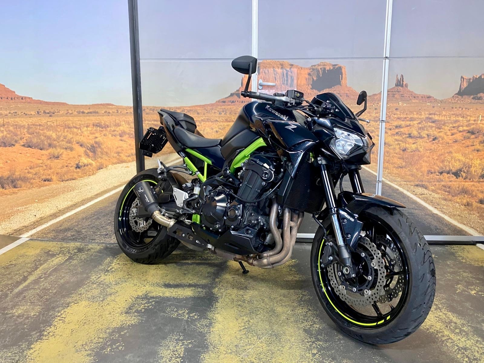 KAWASAKI Z 900-image-1