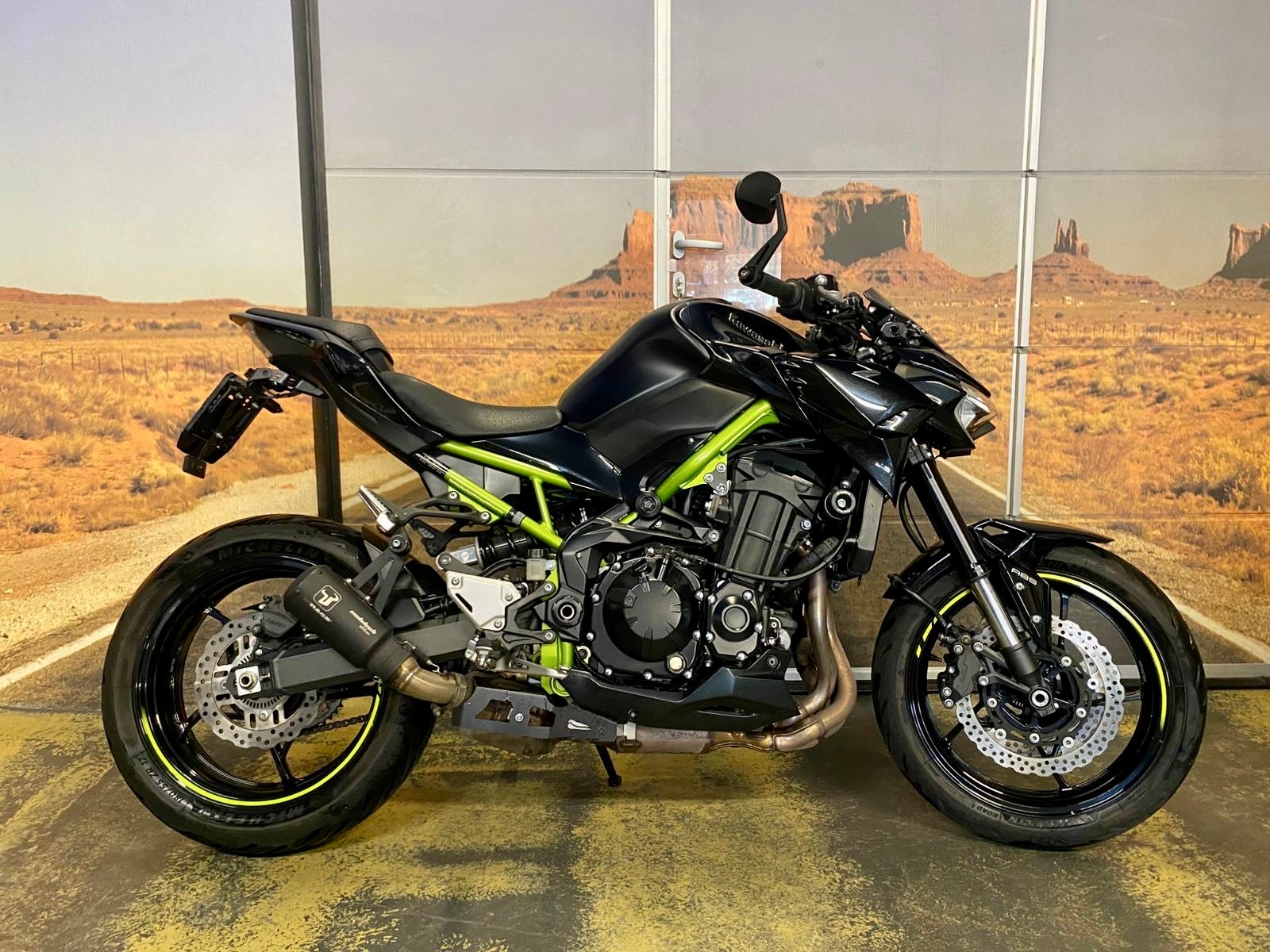 KAWASAKI Z 900-image-0