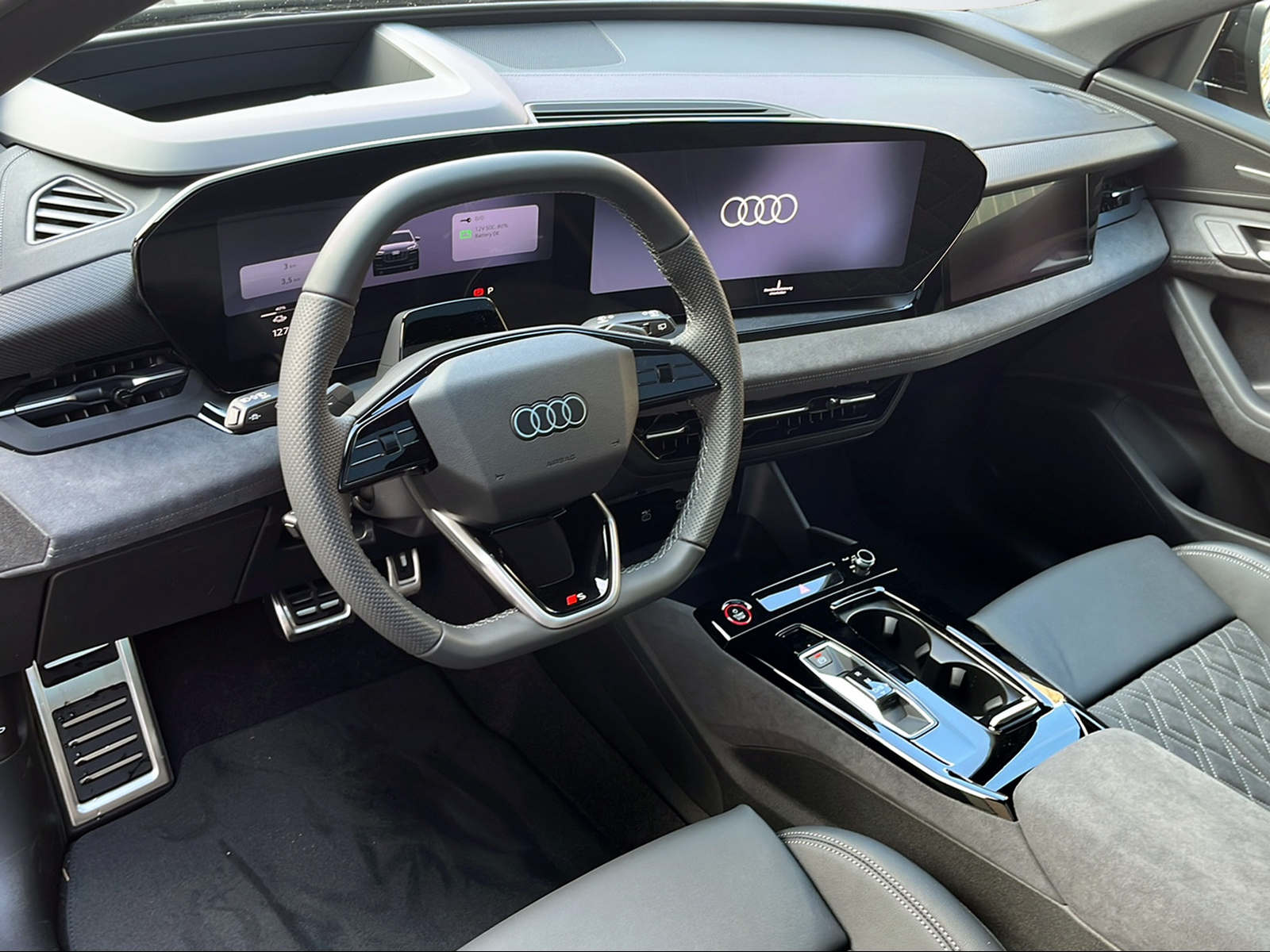 AUDI SQ6 e-tron quattro-image-10