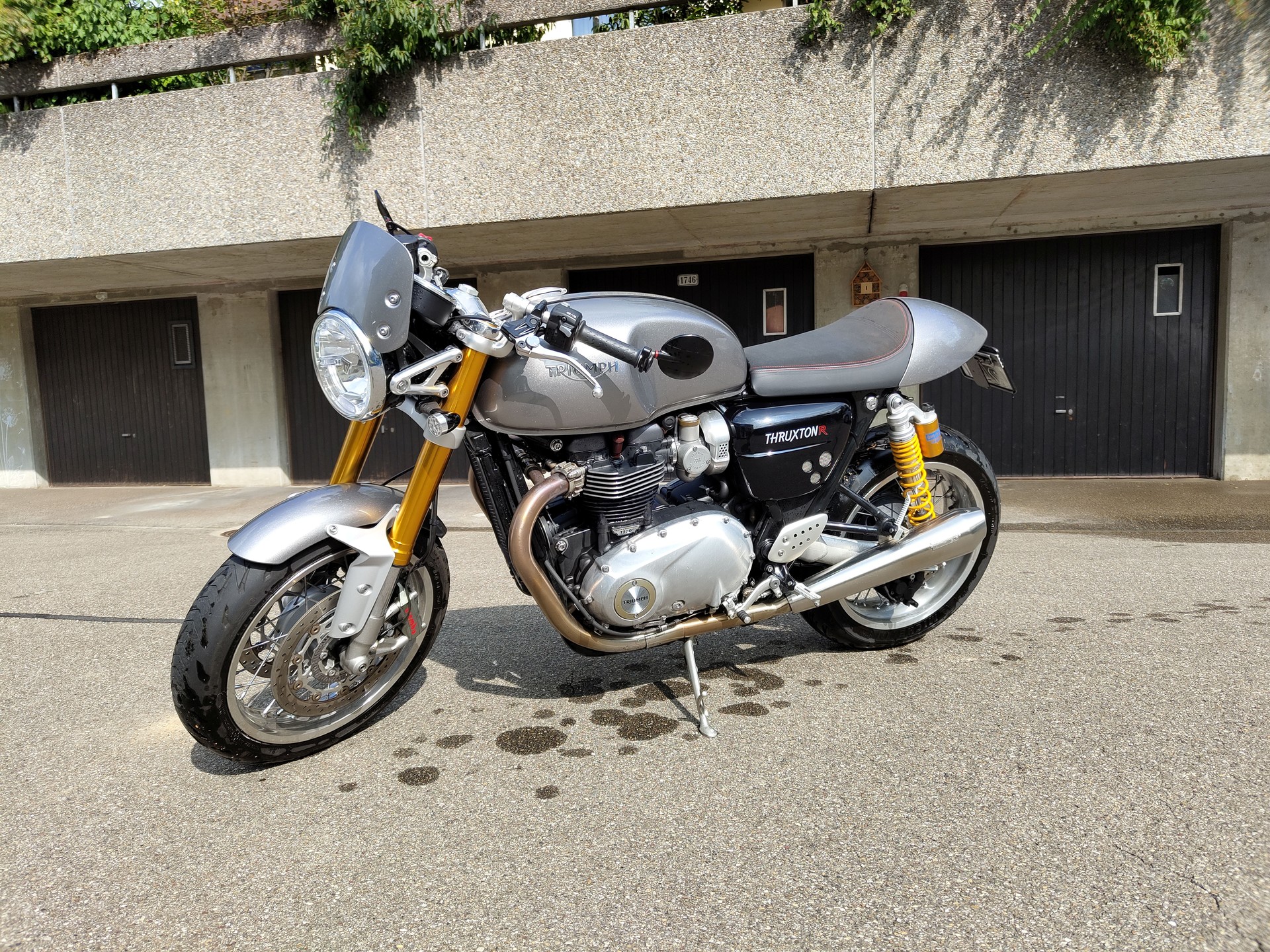 TRIUMPH Thruxton R 1200 i ABS-image-0