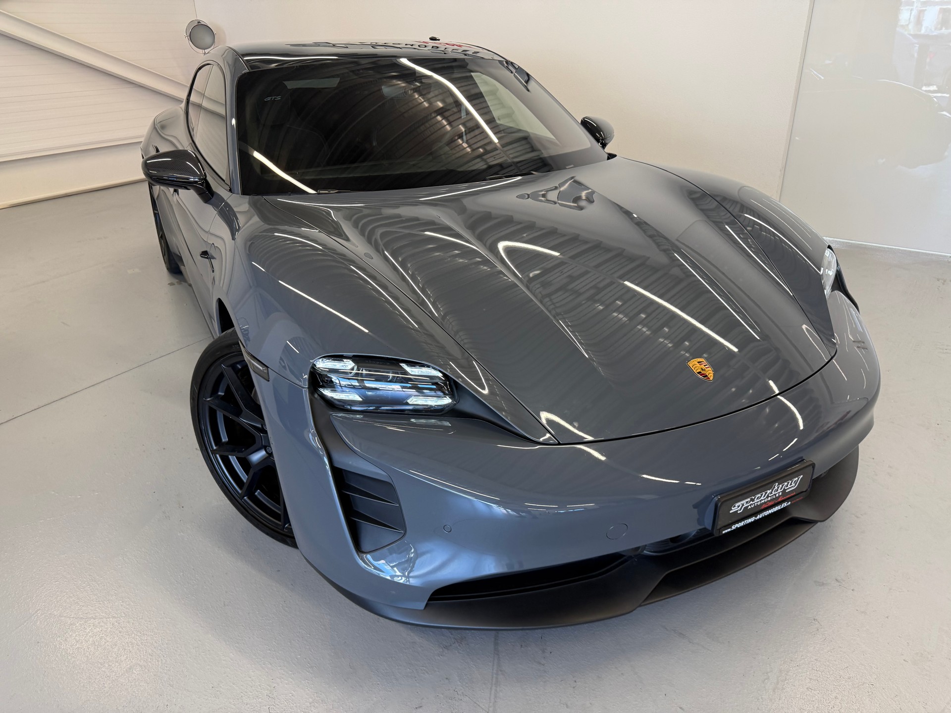 PORSCHE Taycan GTS Sport Turismo Performance Plus 93,4kWh-showroom-element-2