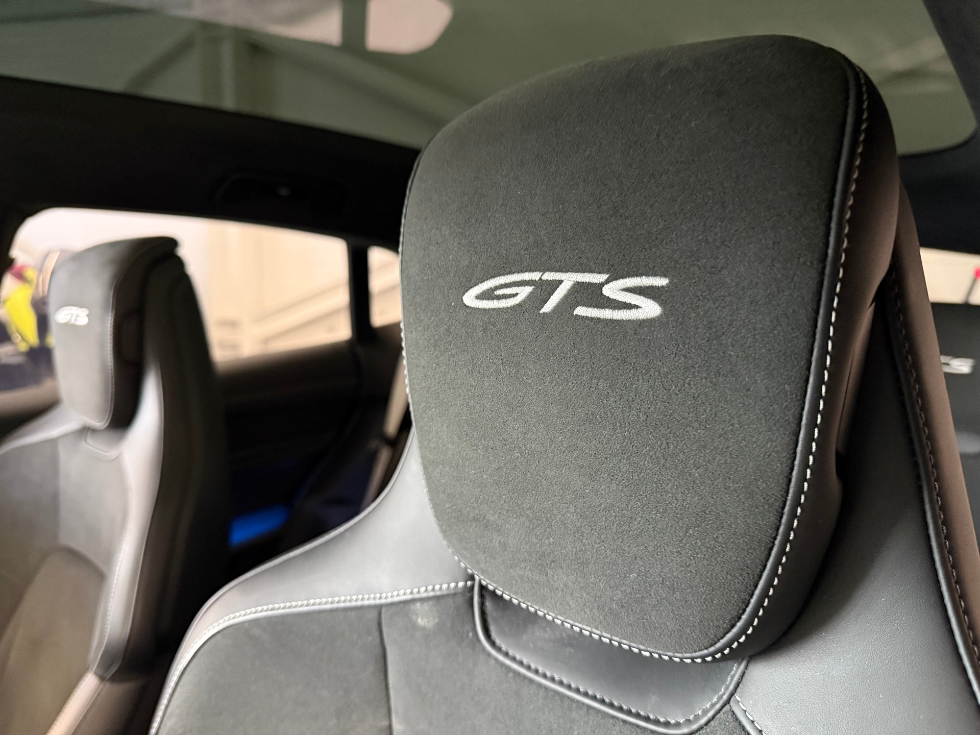 PORSCHE Taycan GTS Sport Turismo Performance Plus 93,4kWh-image-21