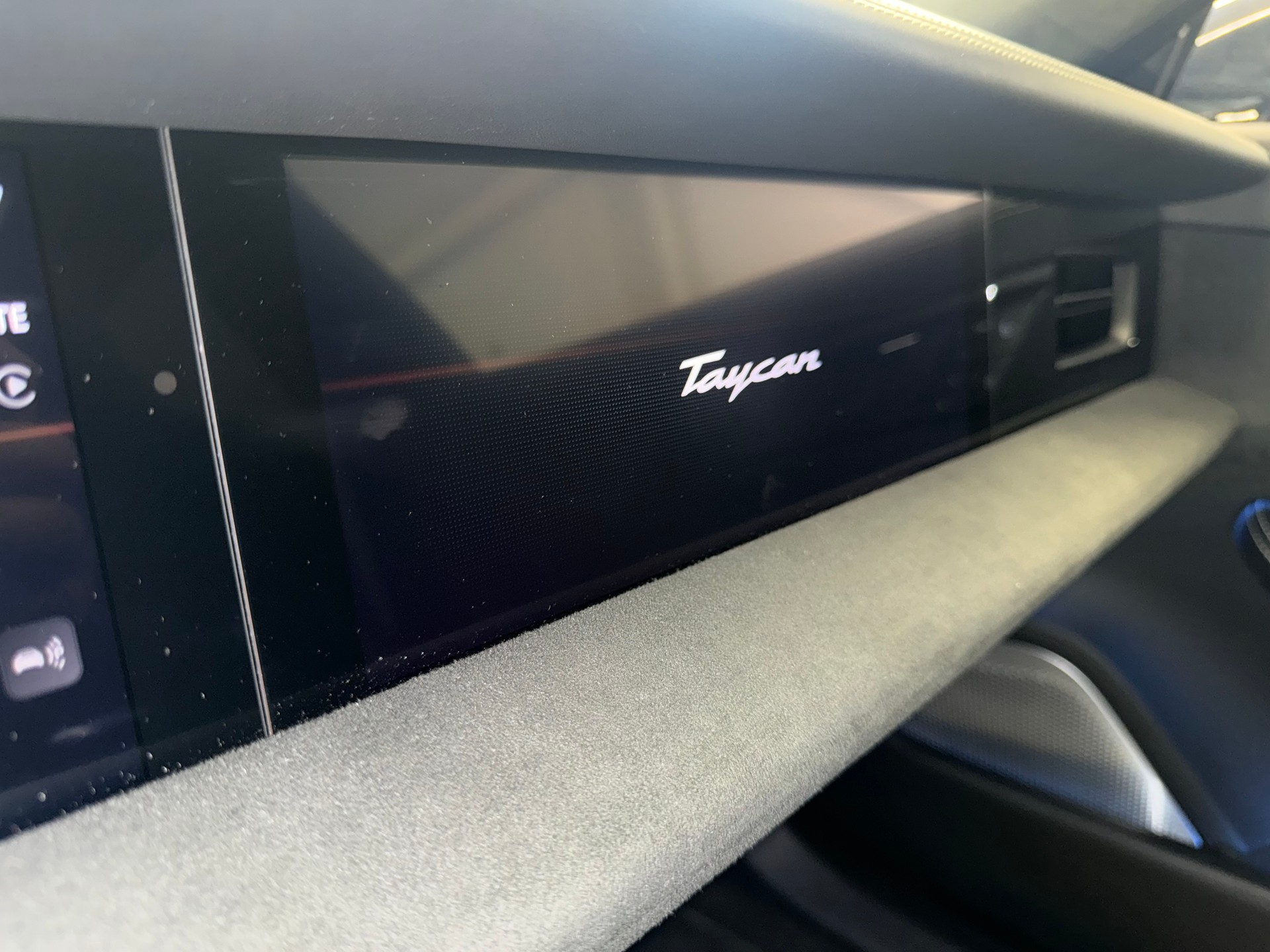 PORSCHE Taycan GTS Sport Turismo Performance Plus 93,4kWh-image-20