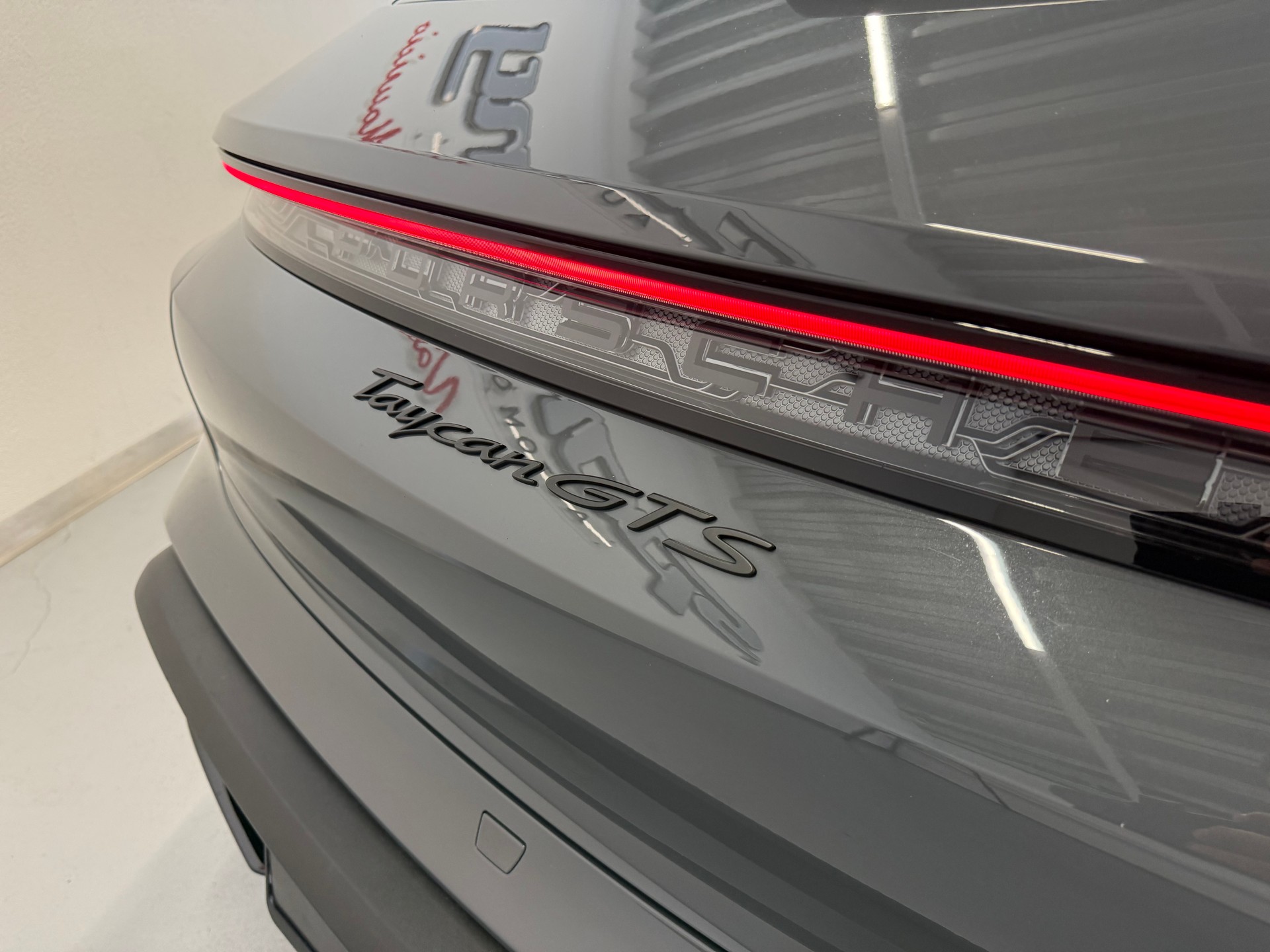 PORSCHE Taycan GTS Sport Turismo Performance Plus 93,4kWh-image-9