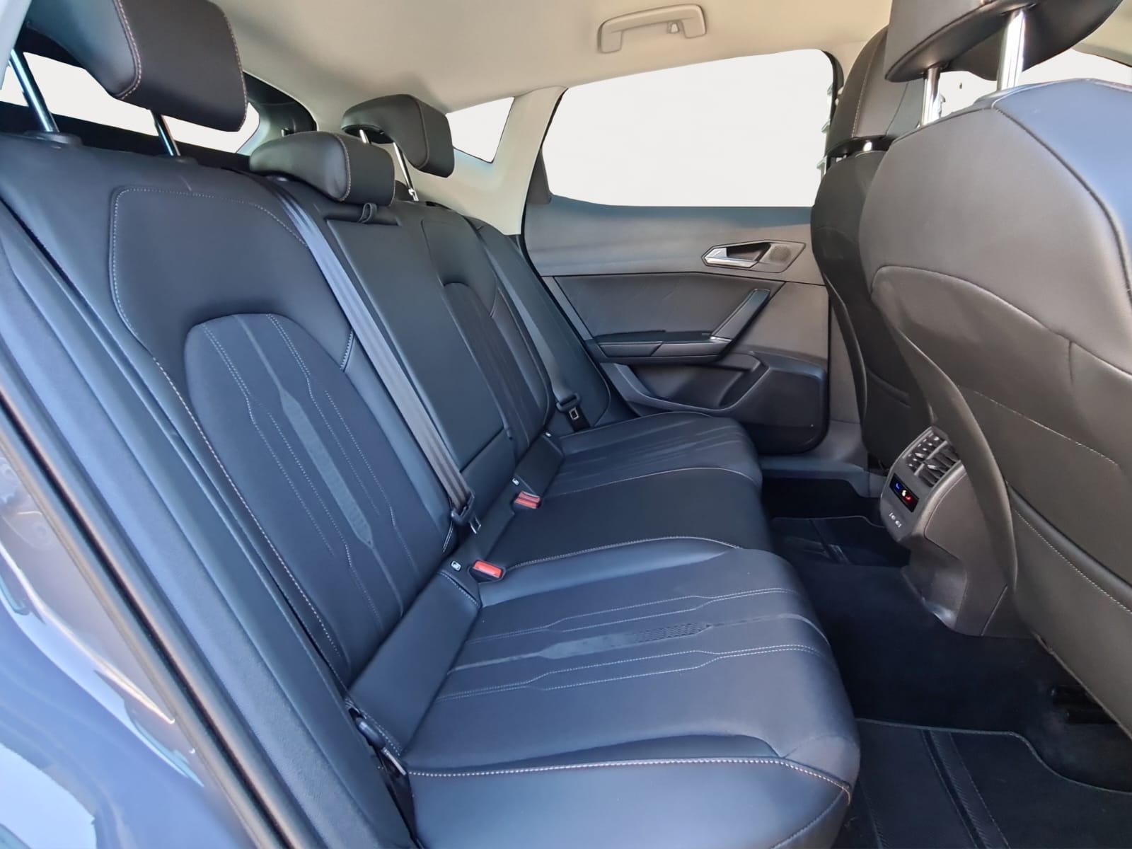 CUPRA Formentor 1.5 TSI DSG-image-17