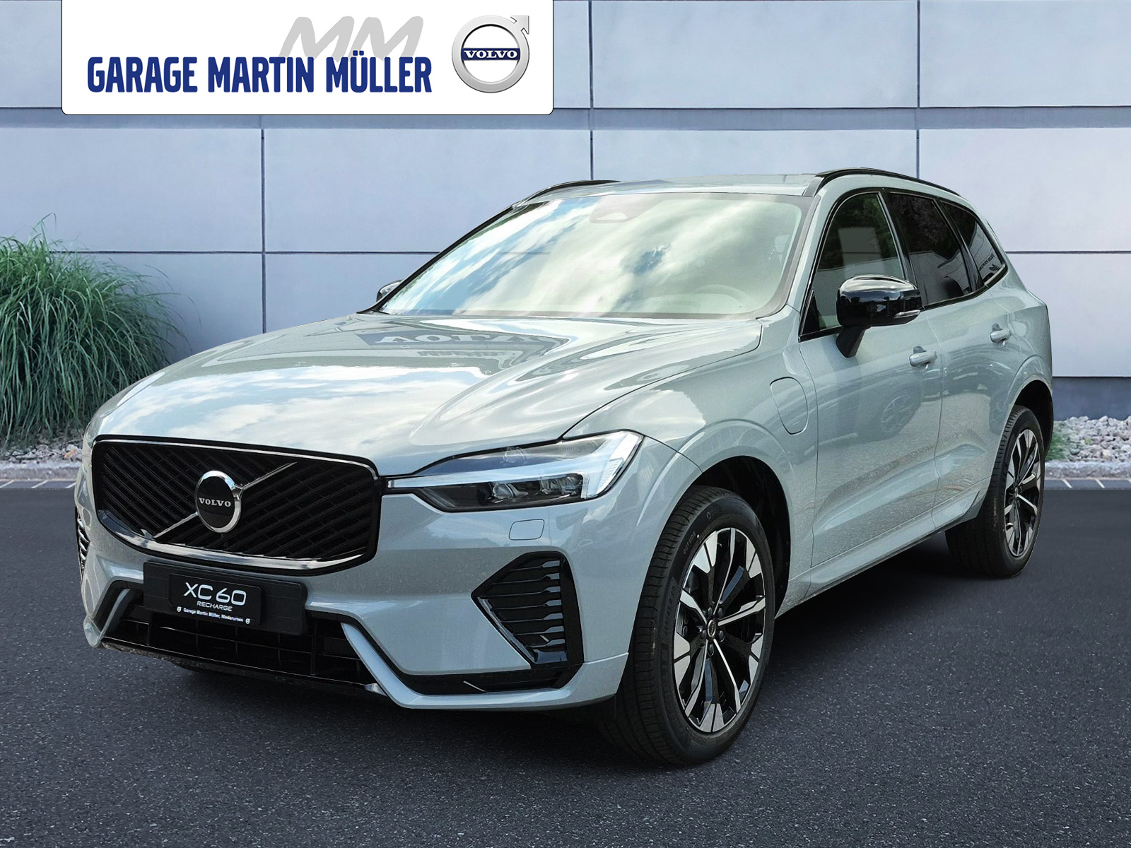 VOLVO XC60 2.0 T6 TE Plus Dark eAWD