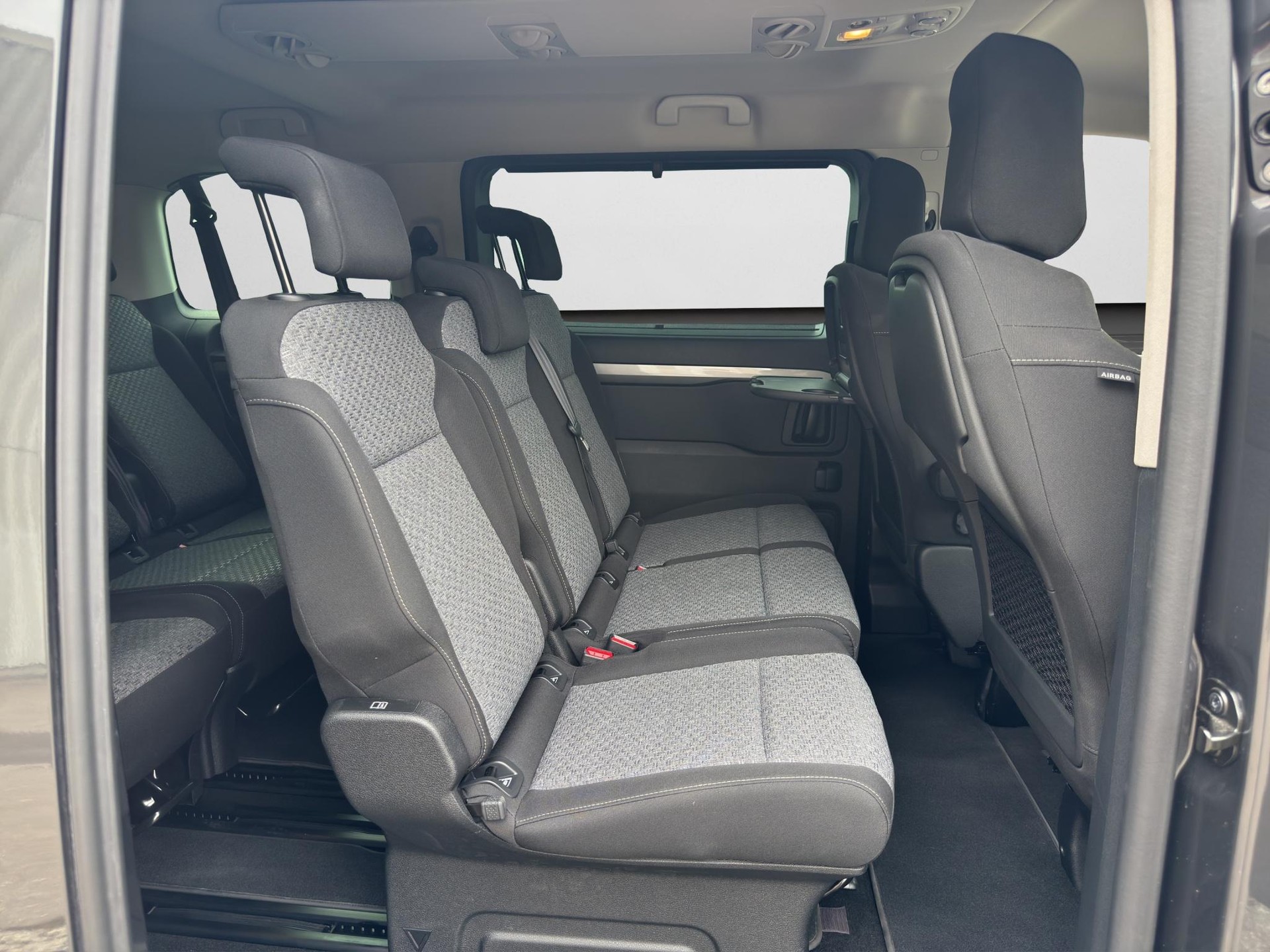 CITROEN Spacetourer M 2.0 BlueHDi 180 You S/S-image-13