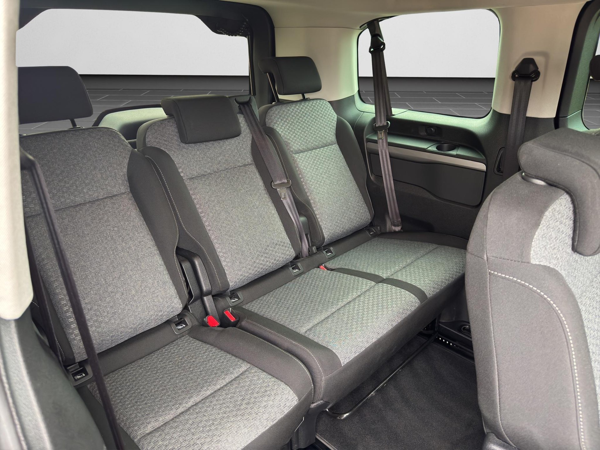 CITROEN Spacetourer M 2.0 BlueHDi 180 You S/S-image-15