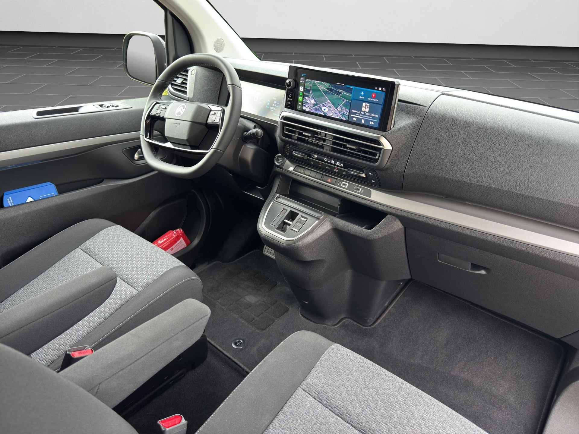 CITROEN Spacetourer M 2.0 BlueHDi 180 You S/S-image-11