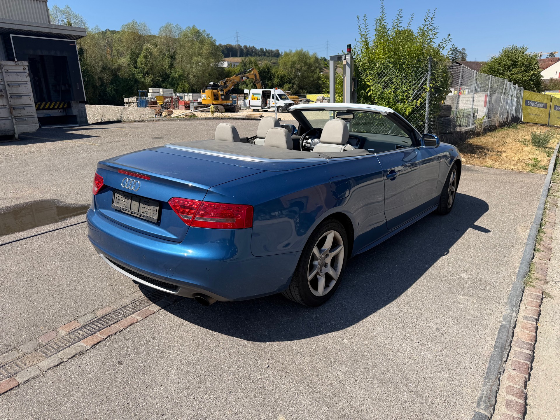 AUDI A5 Cabriolet 2.0 TFSI-image-2